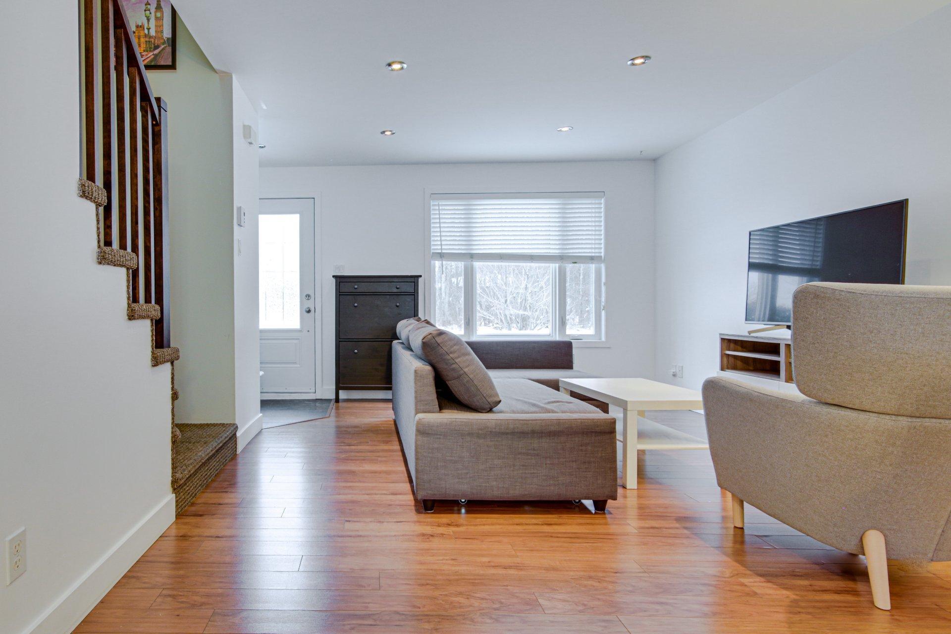 









7219


Boul. Parent

,
Trois-Rivières,




QC
G9C0J8

