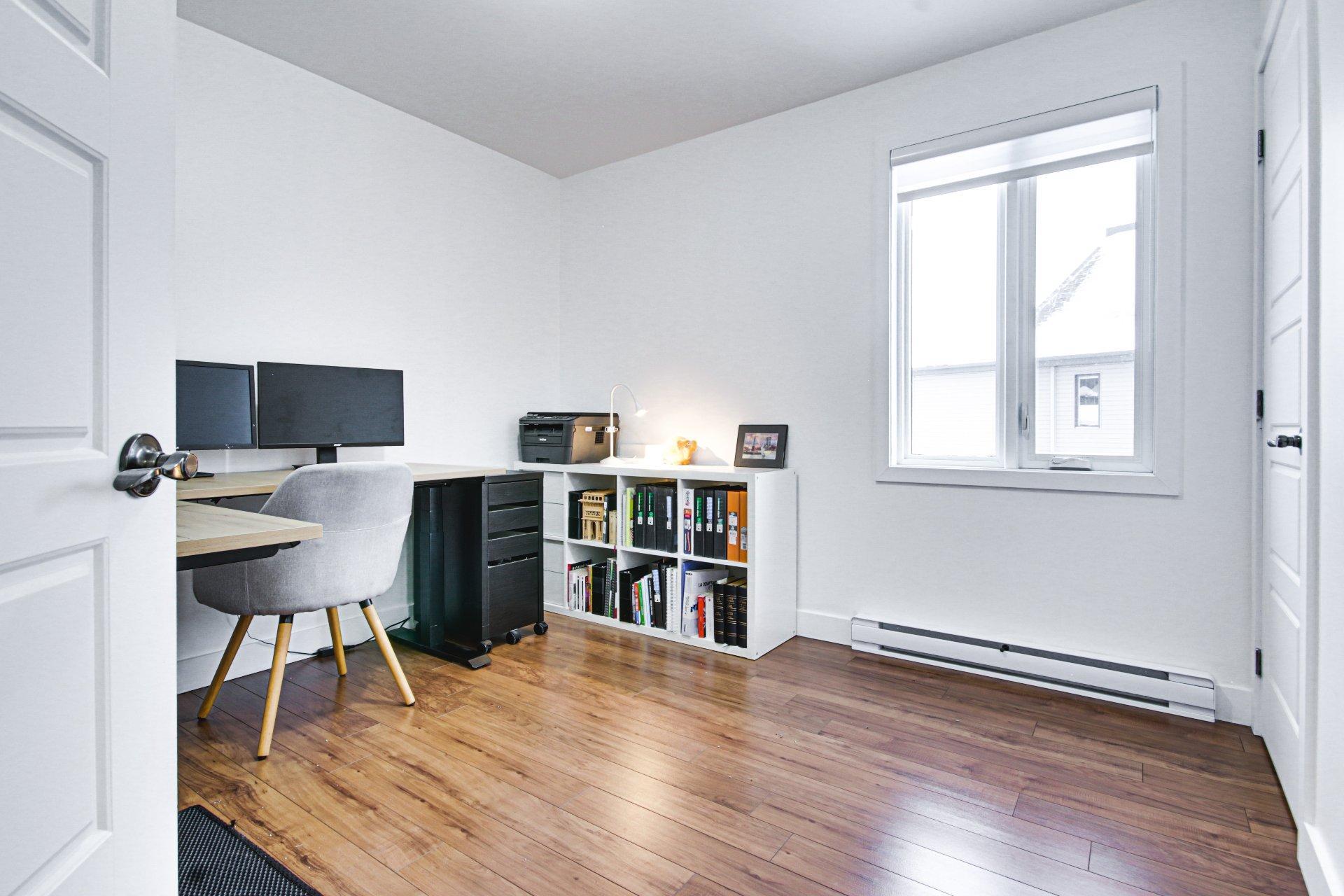 









7219


Boul. Parent

,
Trois-Rivières,




QC
G9C0J8

