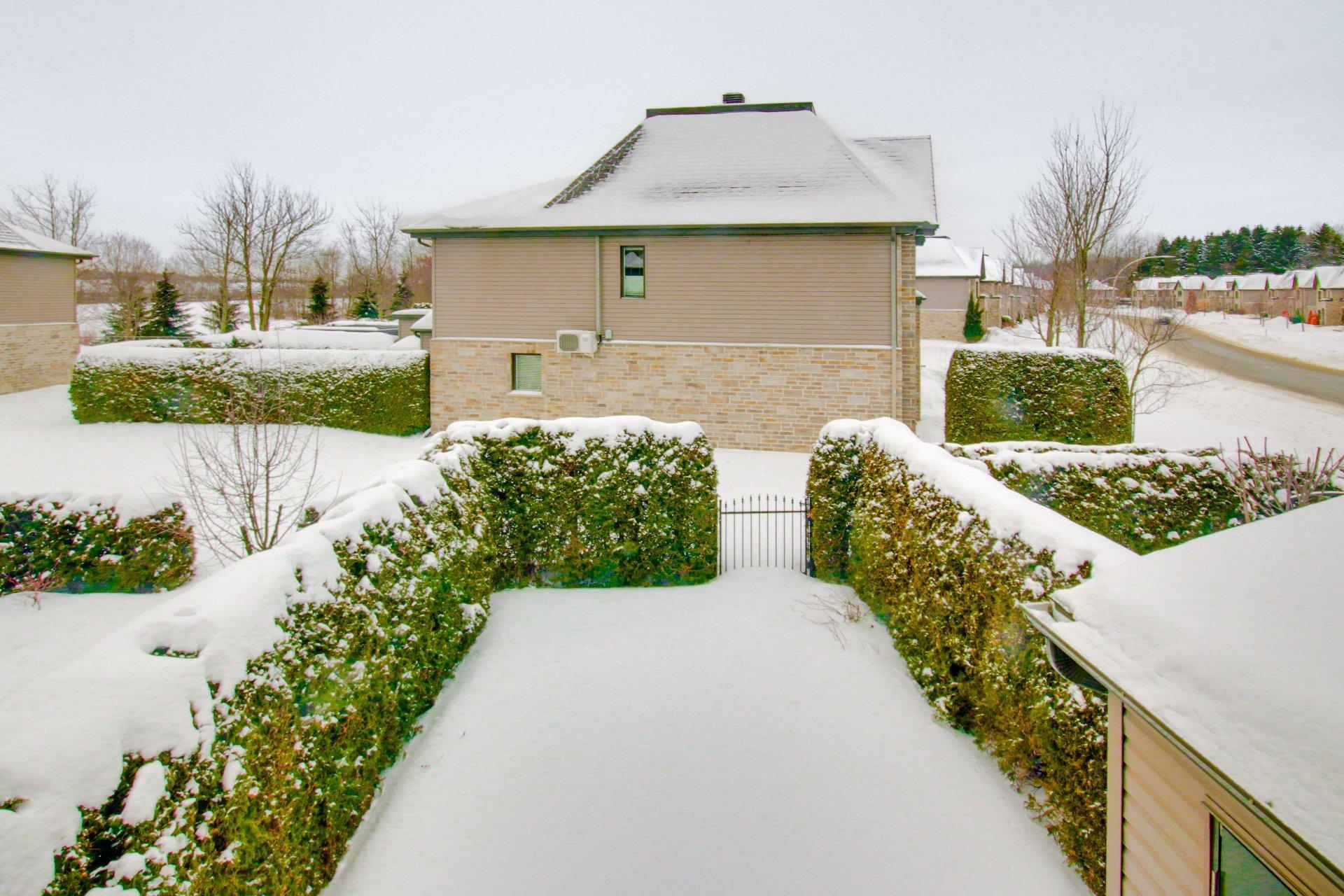 









7219


Boul. Parent

,
Trois-Rivières,




QC
G9C0J8

