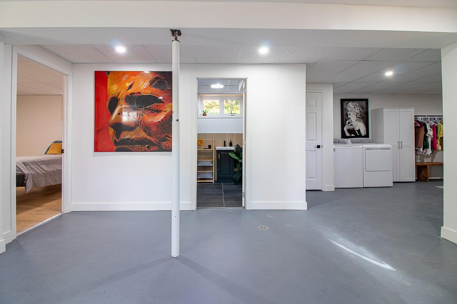 









2942


Rue Georges-Vanier

,
Shawinigan,




QC
G9N7C5

