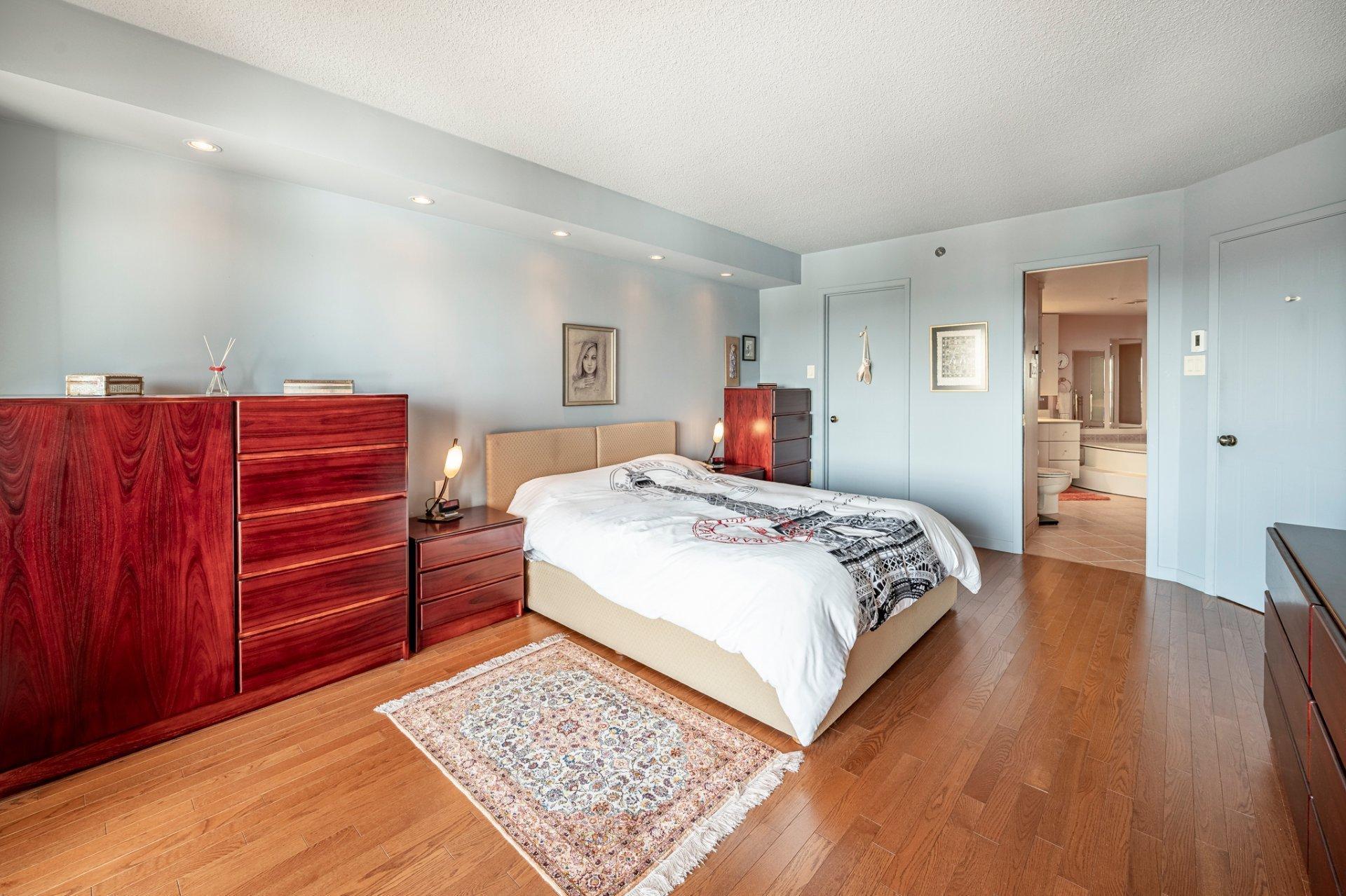 









5115


Boul. de l'Assomption

, 1301,
Montréal (Rosemont/La Petite-Patrie),




QC
H1T4B2

