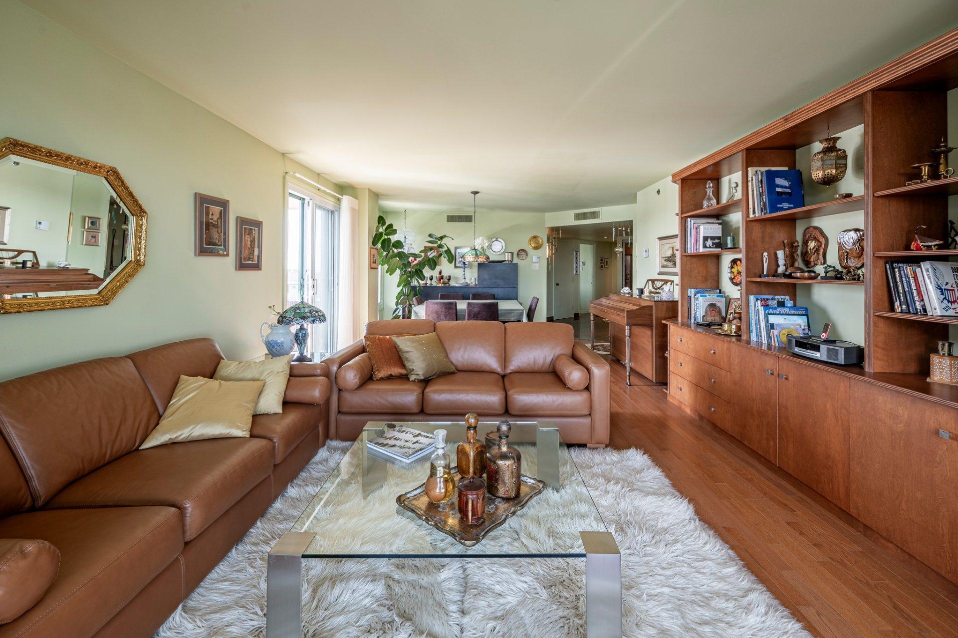 









5115


Boul. de l'Assomption

, 1301,
Montréal (Rosemont/La Petite-Patrie),




QC
H1T4B2

