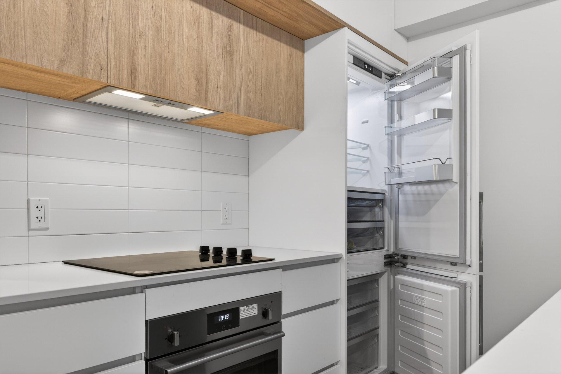 









1


Av. Viger O.

, 309,
Montréal (Ville-Marie),




QC
H2Z1E6

