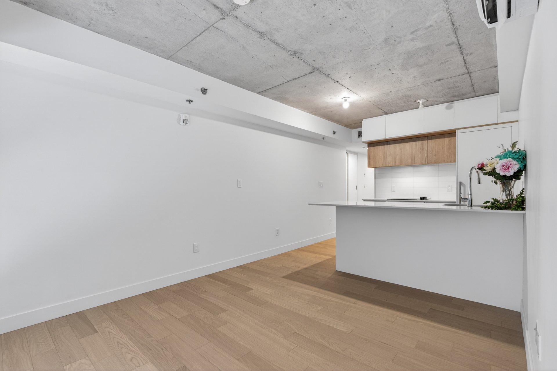 









1


Av. Viger O.

, 309,
Montréal (Ville-Marie),




QC
H2Z1E6

