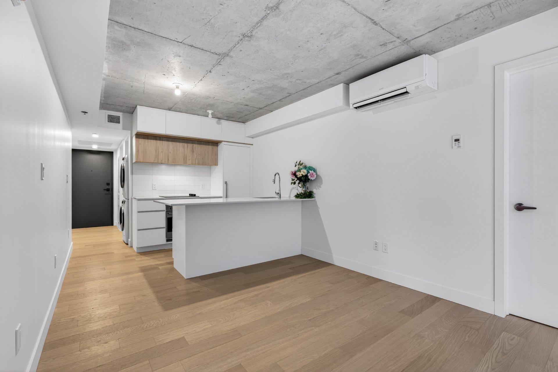 









1


Av. Viger O.

, 309,
Montréal (Ville-Marie),




QC
H2Z1E6

