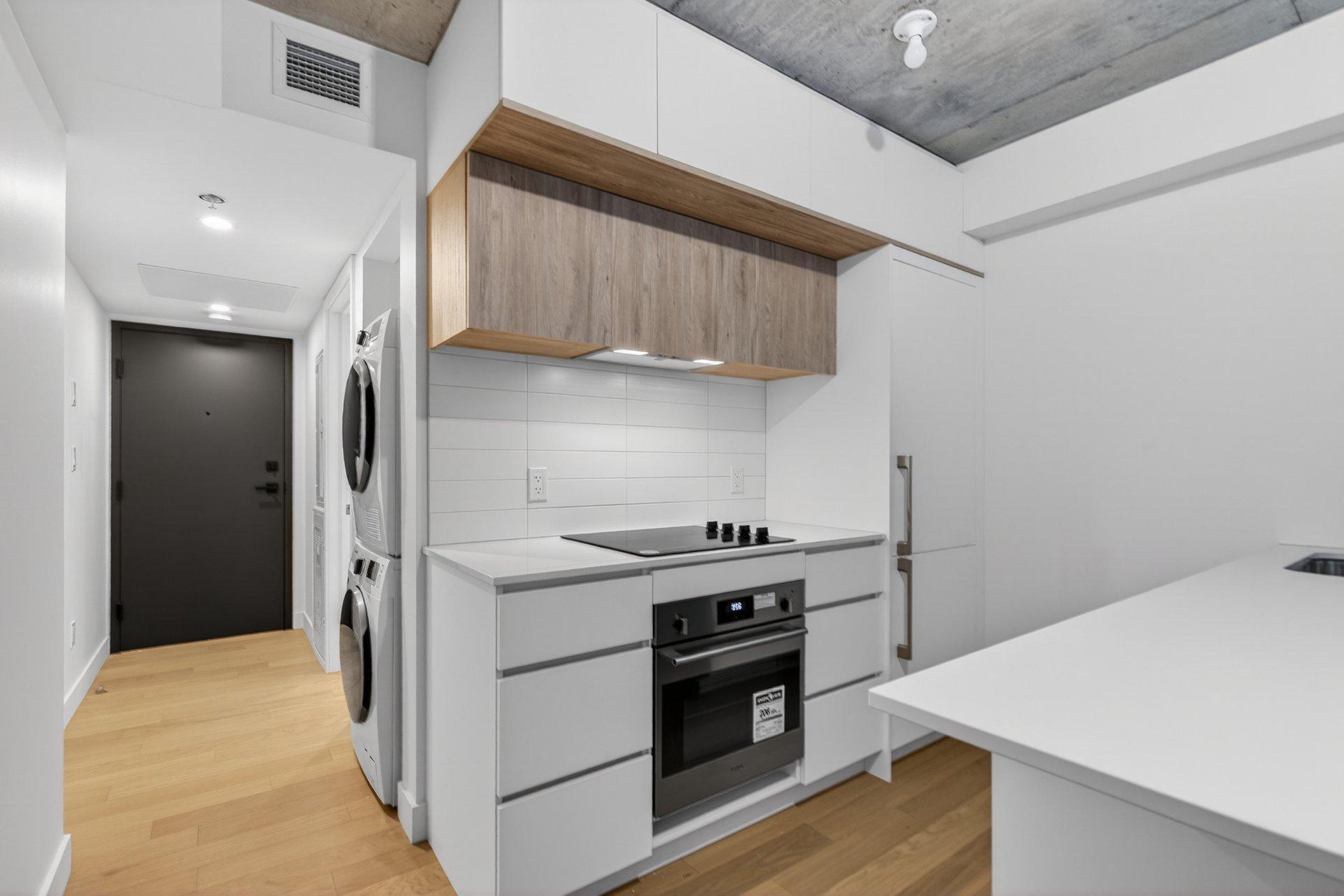 









1


Av. Viger O.

, 309,
Montréal (Ville-Marie),




QC
H2Z1E6

