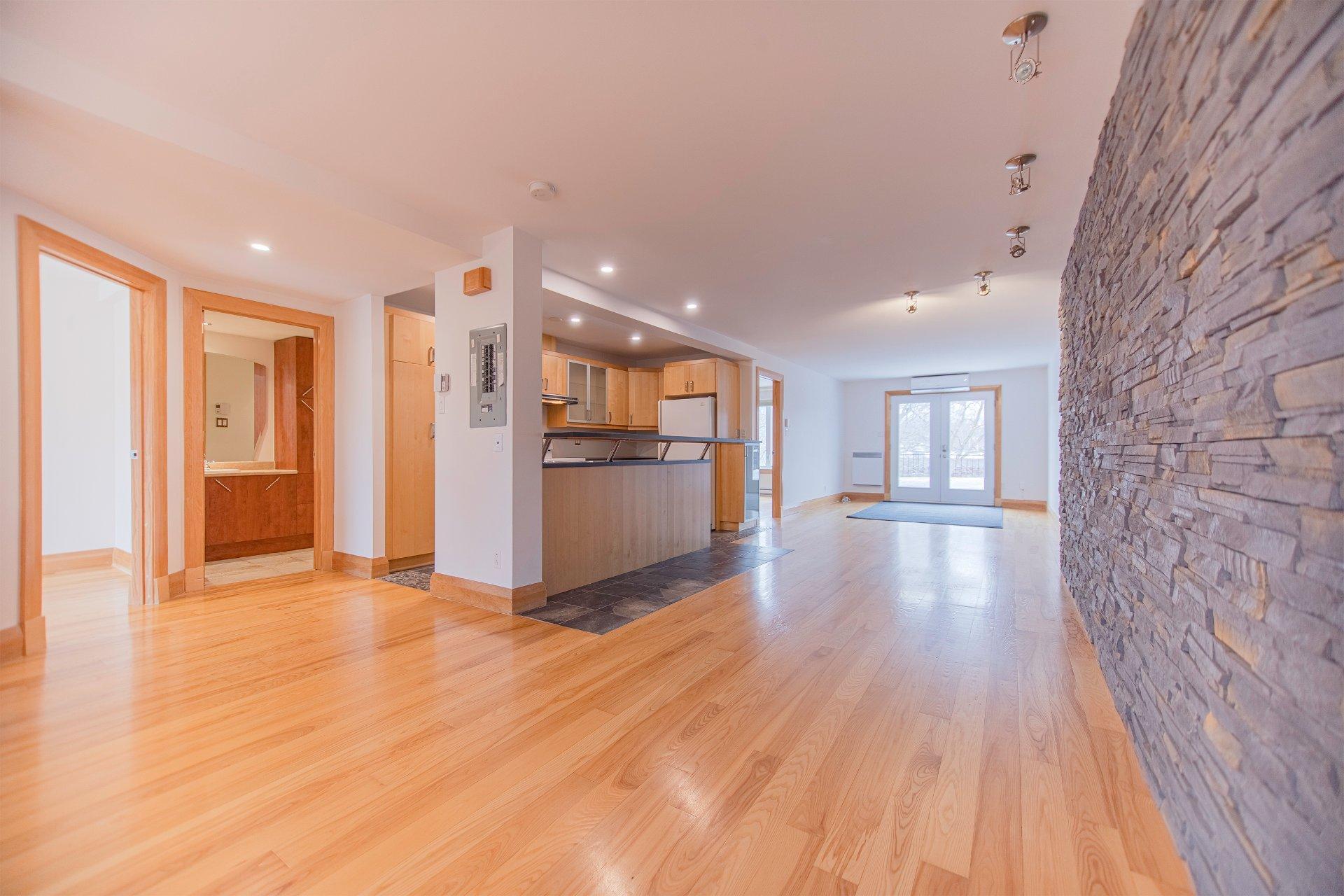 









5266

 - 5270


Rue Garnier

,
Montréal (Le Plateau-Mont-Royal),




QC
H2J3T2

