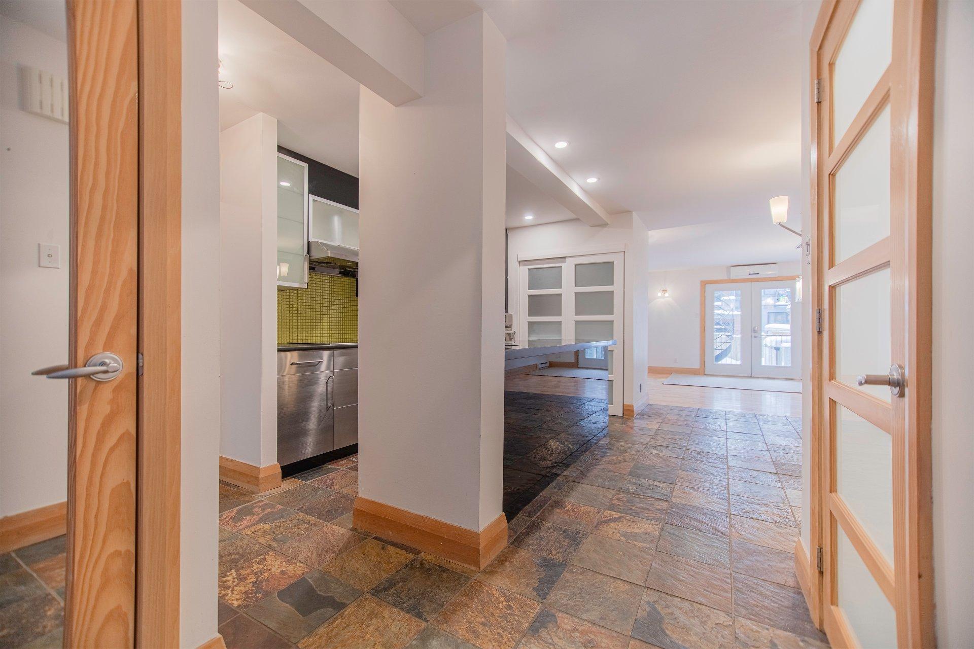 









5266

 - 5270


Rue Garnier

,
Montréal (Le Plateau-Mont-Royal),




QC
H2J3T2

