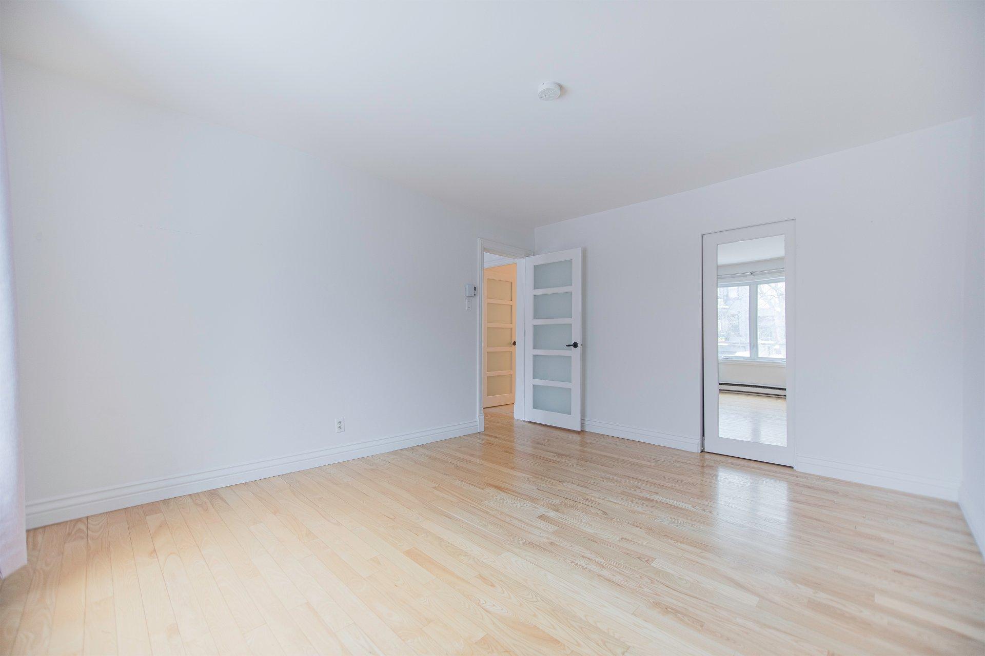 









5266

 - 5270


Rue Garnier

,
Montréal (Le Plateau-Mont-Royal),




QC
H2J3T2

