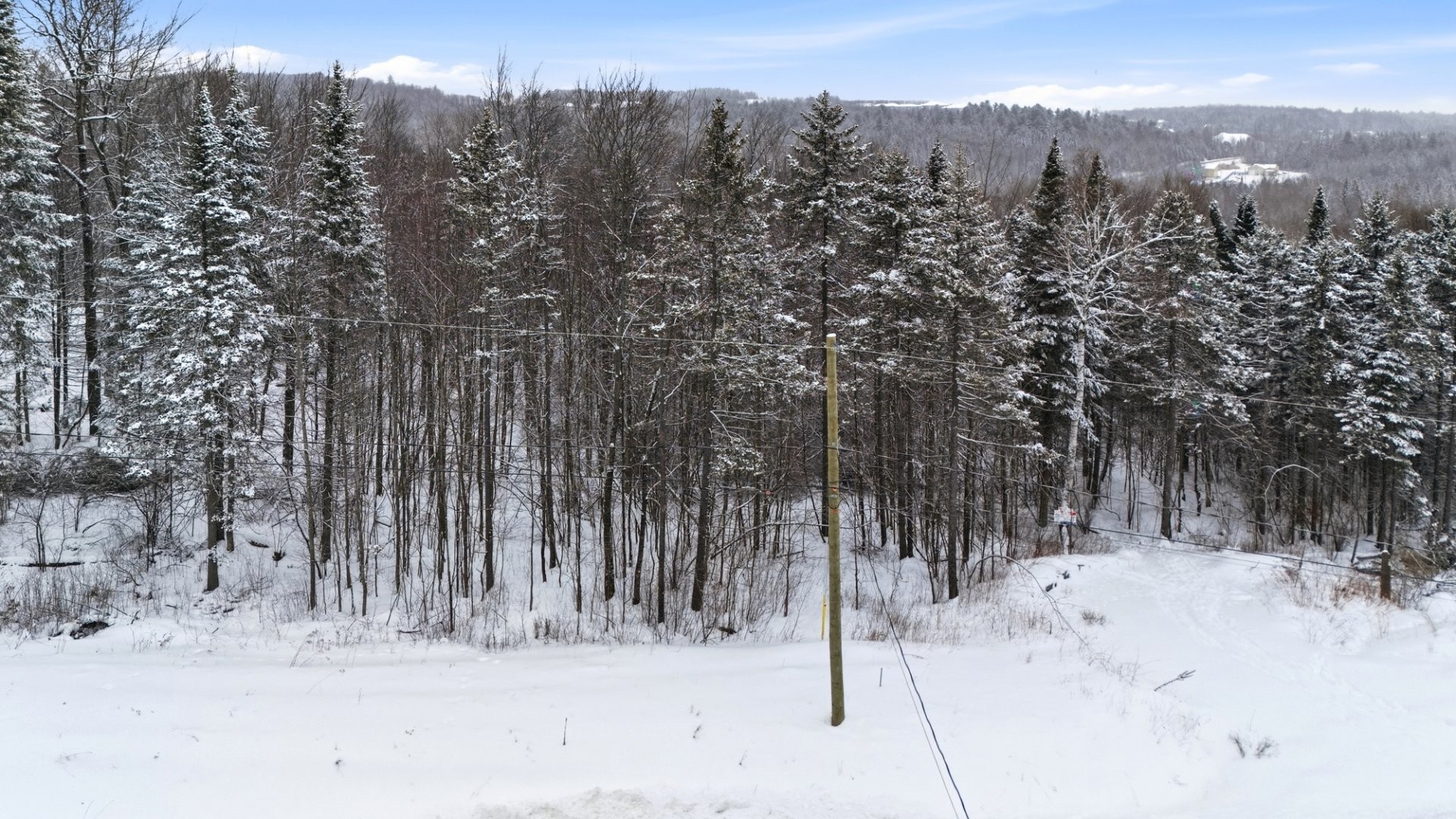 












Rue Victoria

,
Hatley - Canton,







QC
J1H0J2

