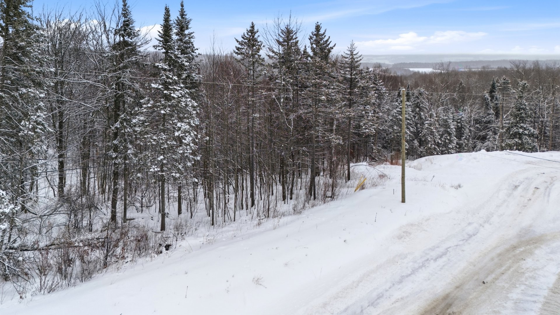 












Rue Victoria

,
Hatley - Canton,







QC
J1H0J2

