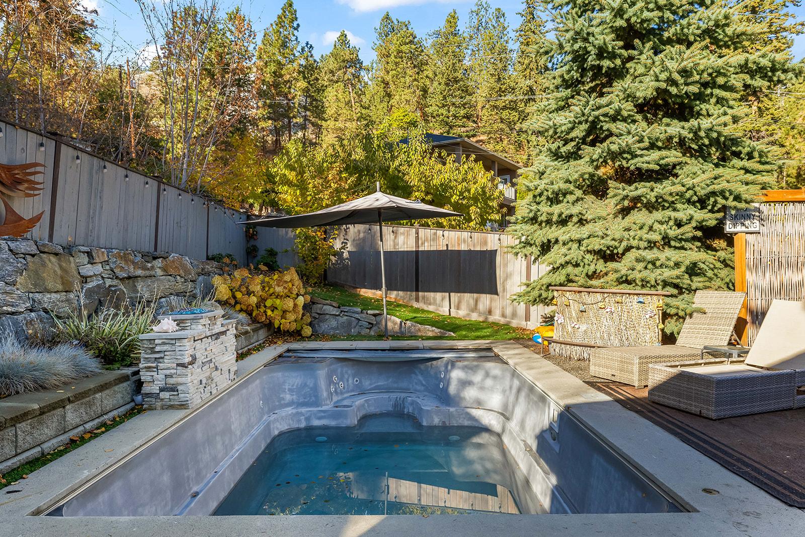 









3069


Ourtoland

Road,
West Kelowna,




BC
V1Z 2J3

