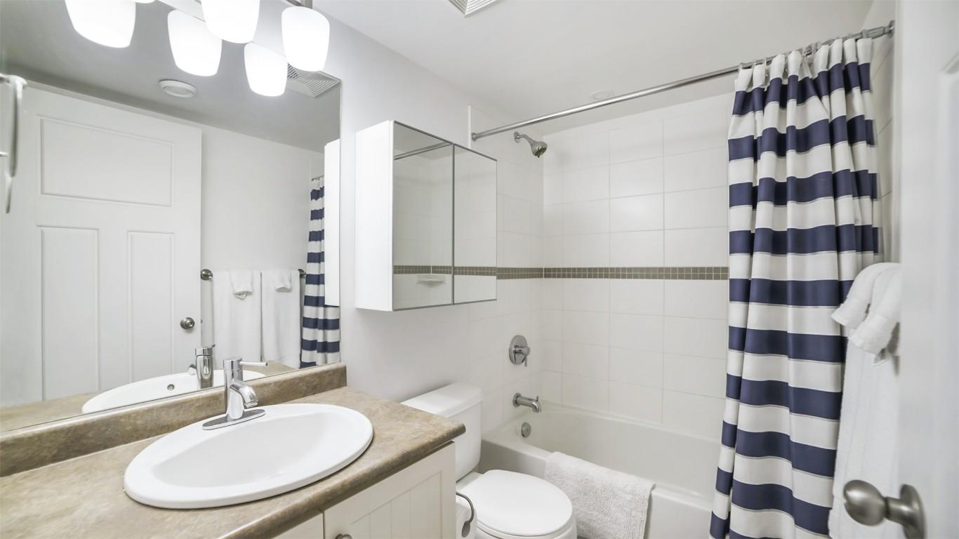 









5485


South Perimeter

Way,
Kelowna,




BC
V1W 5H9

