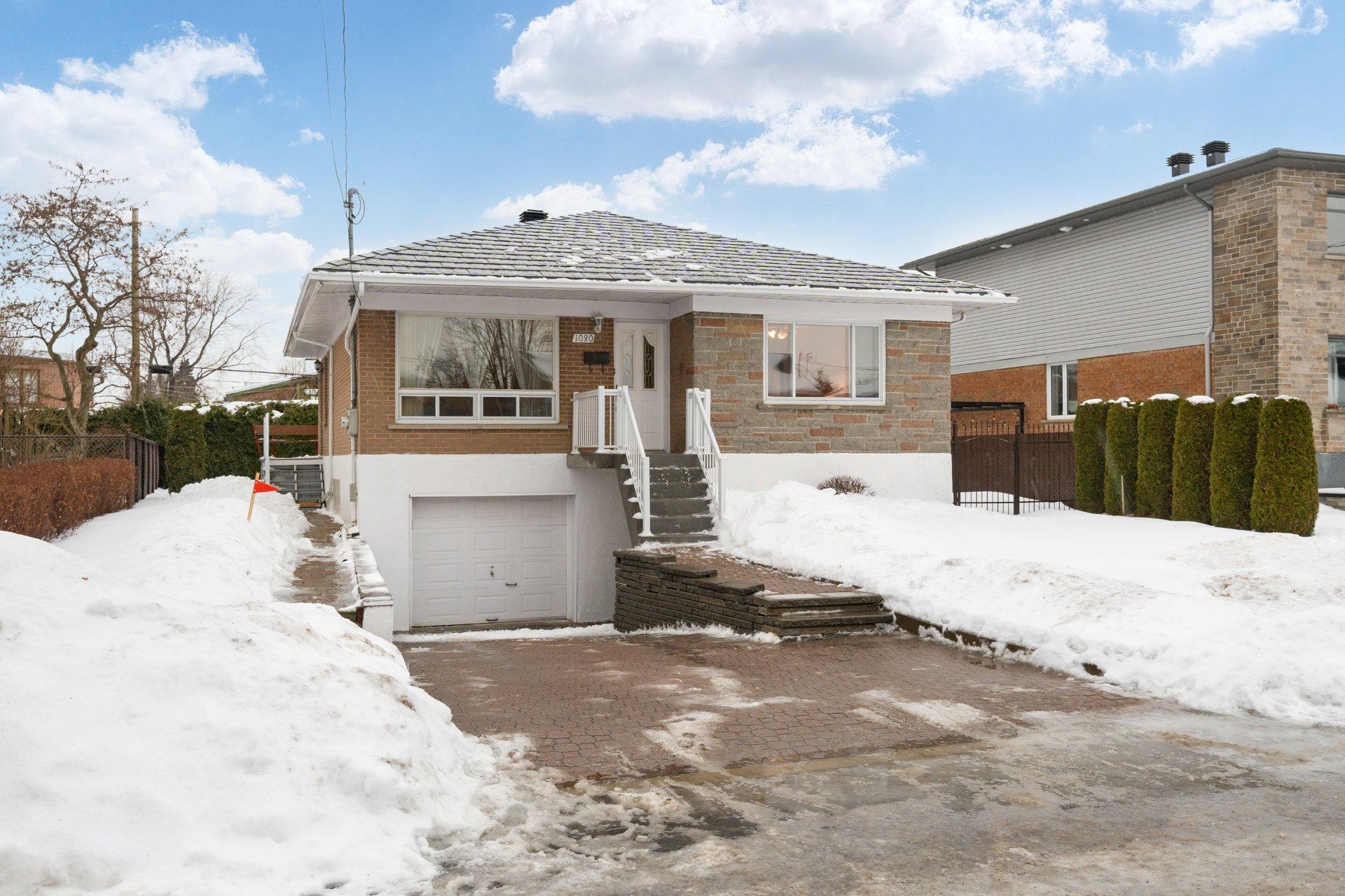 









1080


Rue Jean-De Brébeuf

,
Laval (Duvernay),




QC
H7E3Y5

