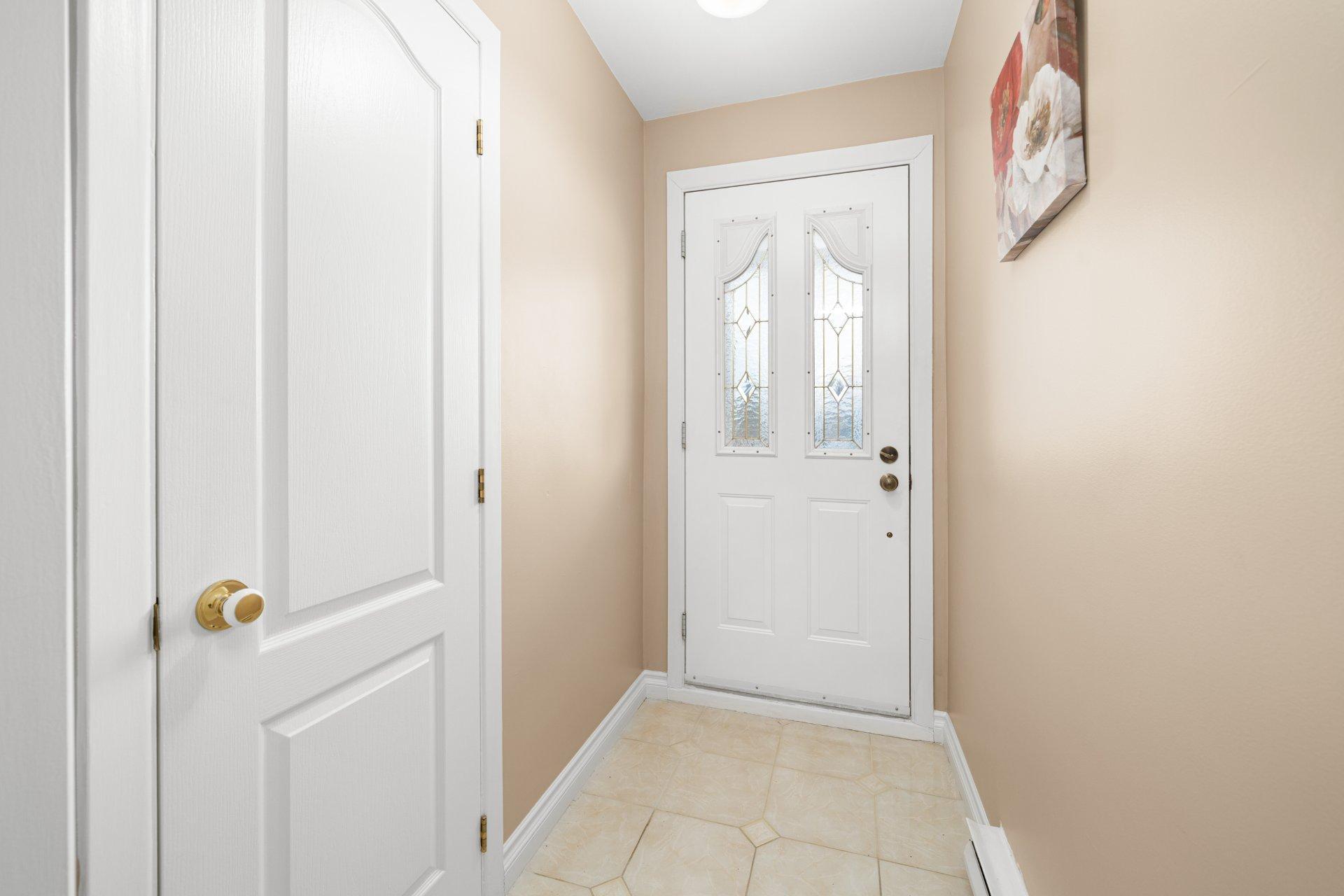 









1080


Rue Jean-De Brébeuf

,
Laval (Duvernay),




QC
H7E3Y5

