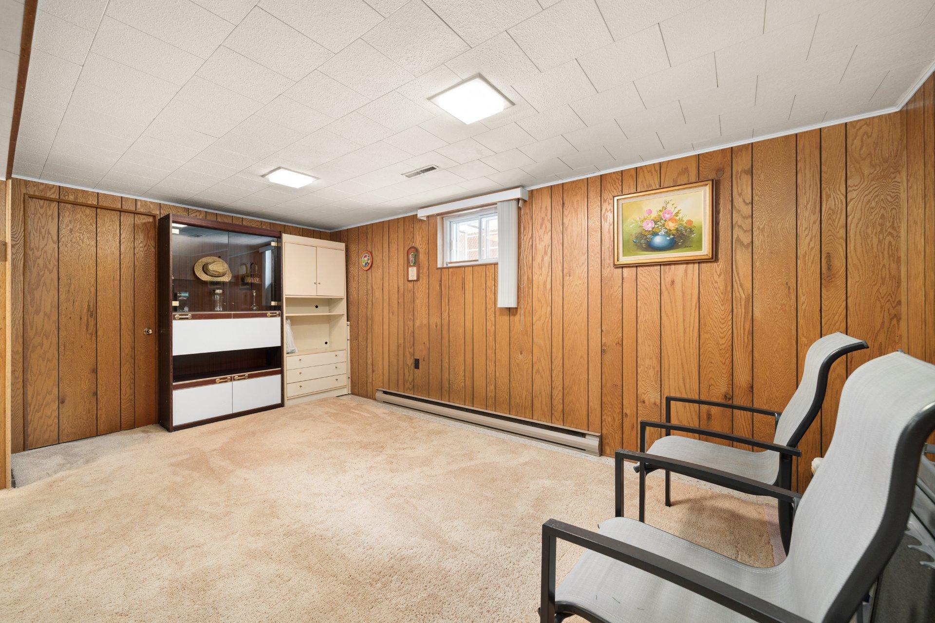 









1080


Rue Jean-De Brébeuf

,
Laval (Duvernay),




QC
H7E3Y5

