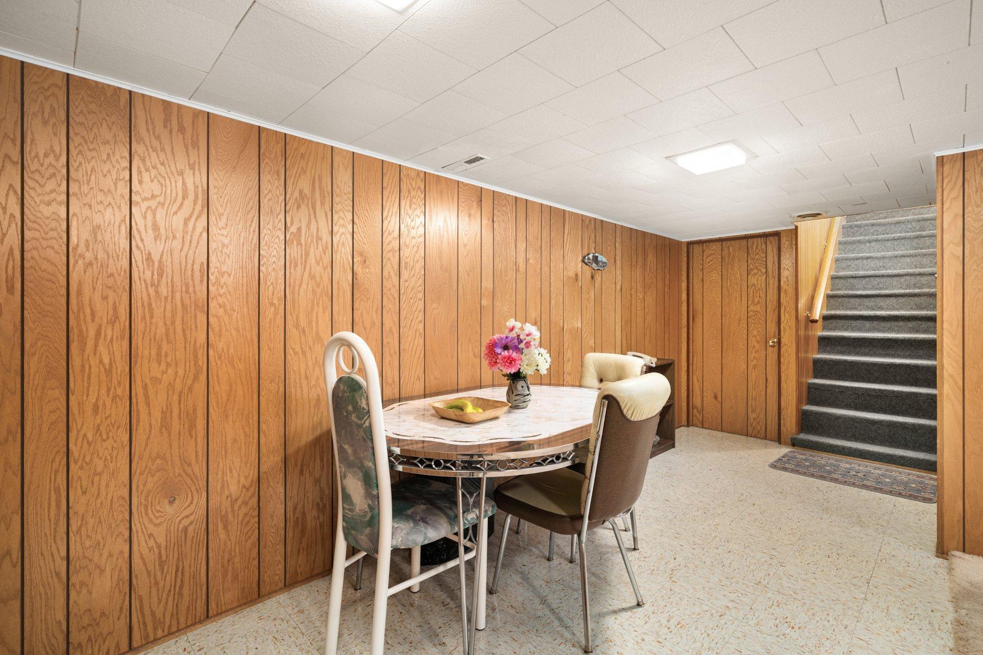 









1080


Rue Jean-De Brébeuf

,
Laval (Duvernay),




QC
H7E3Y5

