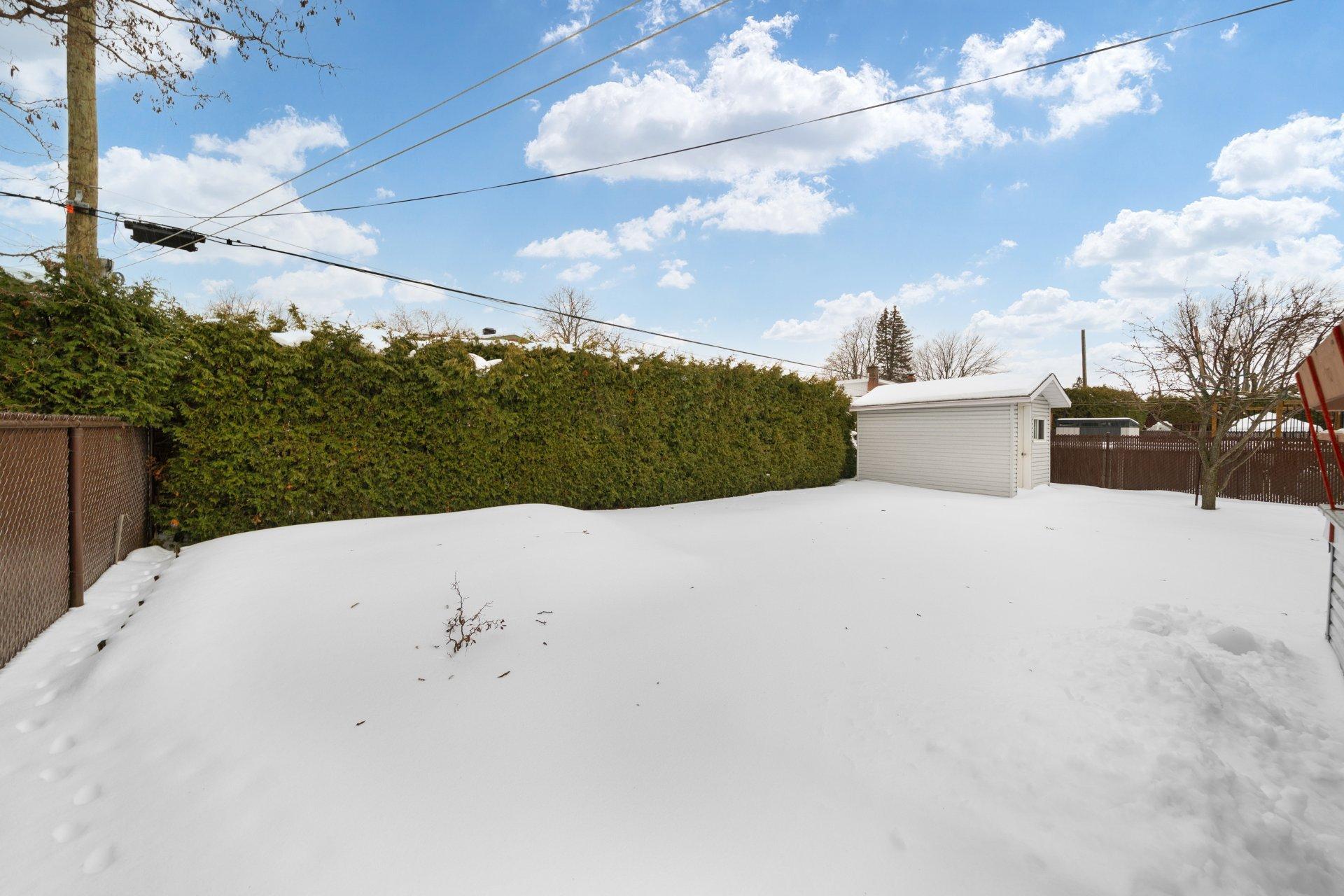 









1080


Rue Jean-De Brébeuf

,
Laval (Duvernay),




QC
H7E3Y5

