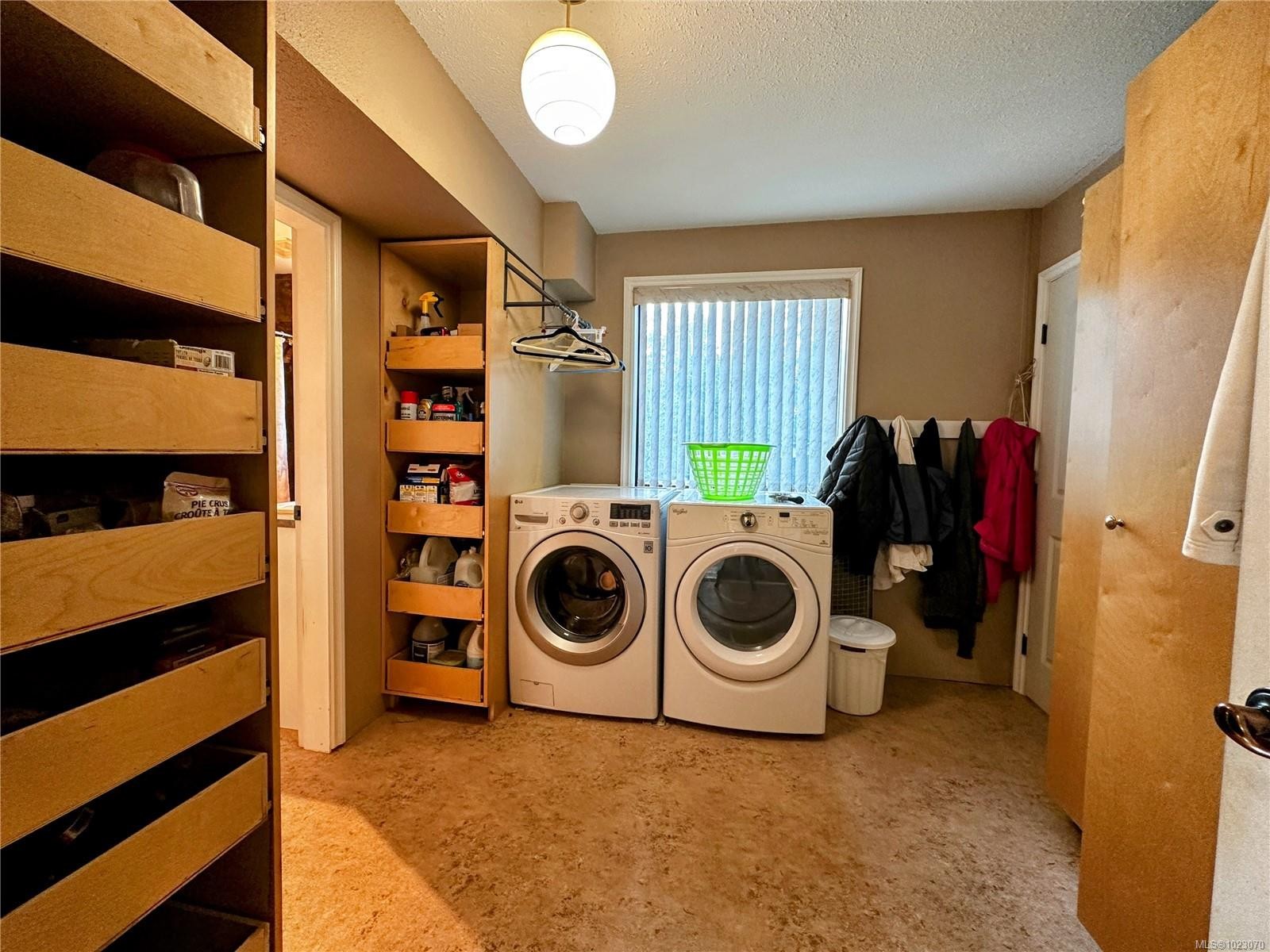 









4447


Yellow Point

Rd,
Ladysmith,




BC
V9G 1G5

