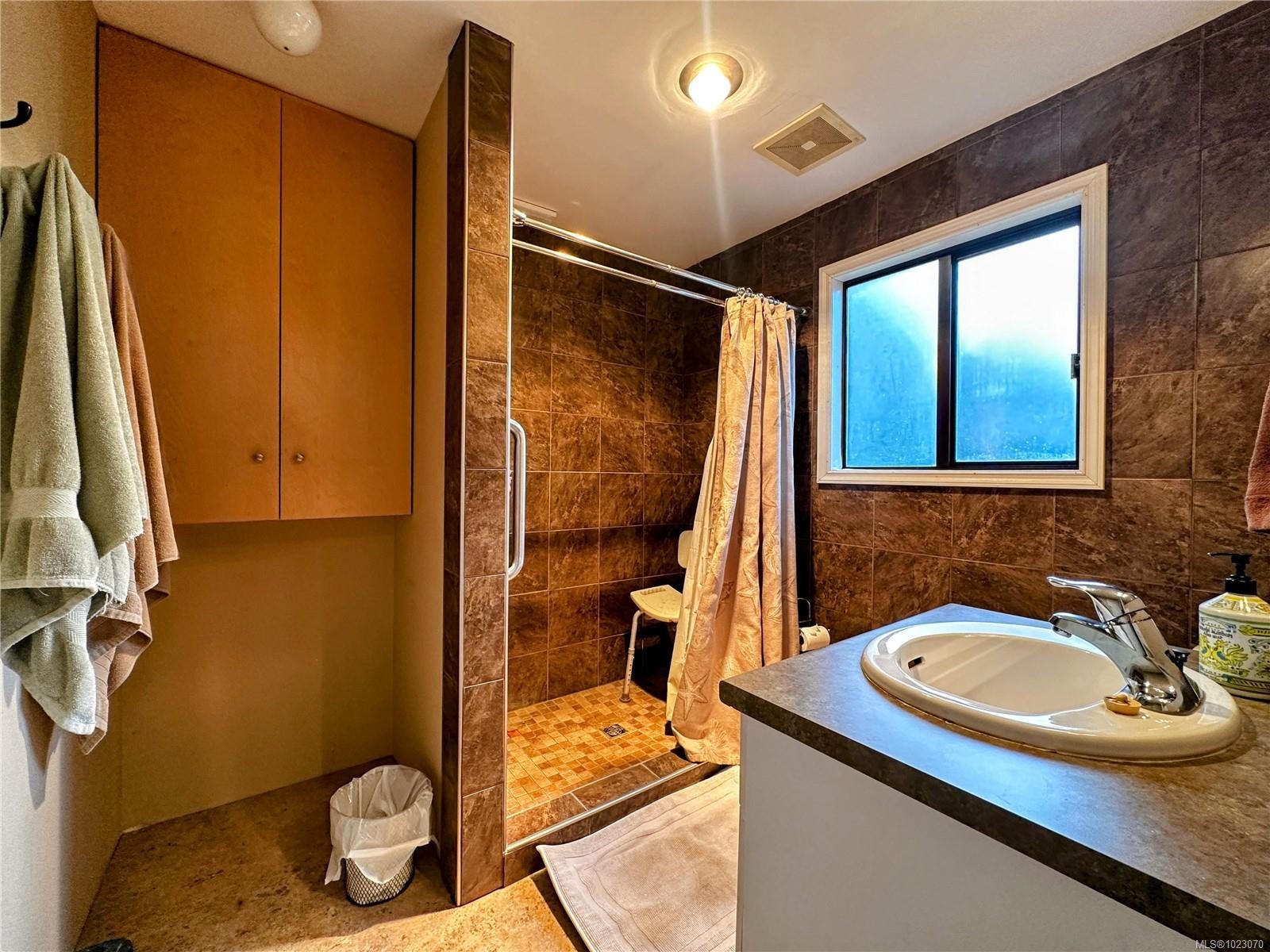 









4447


Yellow Point

Rd,
Ladysmith,




BC
V9G 1G5

