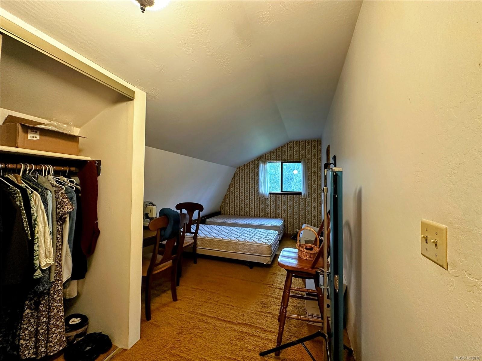 









4447


Yellow Point

Rd,
Ladysmith,




BC
V9G 1G5

