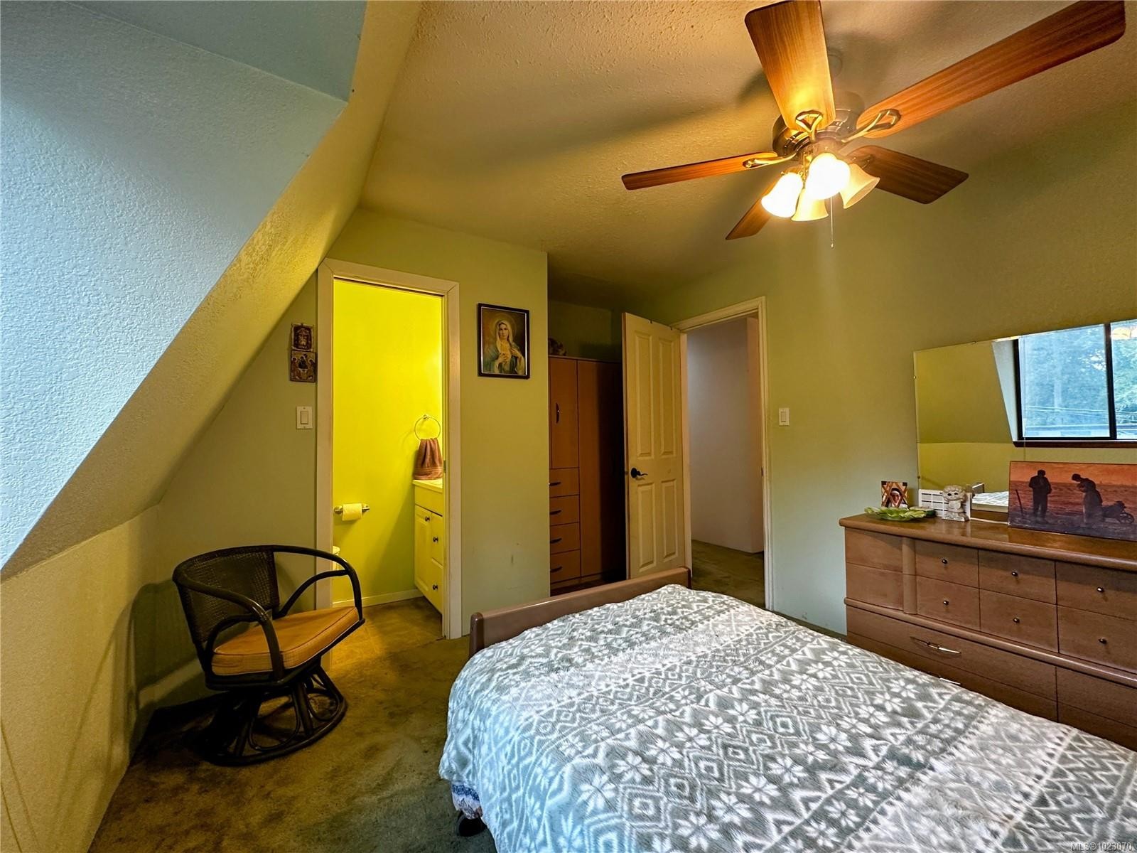 









4447


Yellow Point

Rd,
Ladysmith,




BC
V9G 1G5

