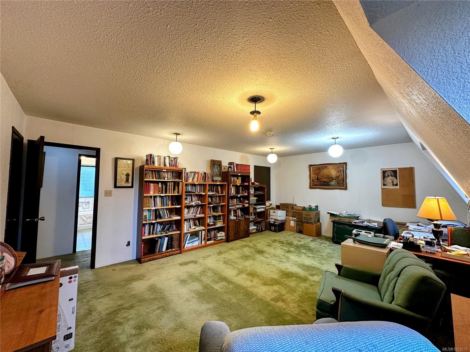 









4447


Yellow Point

Rd,
Ladysmith,




BC
V9G 1G5

