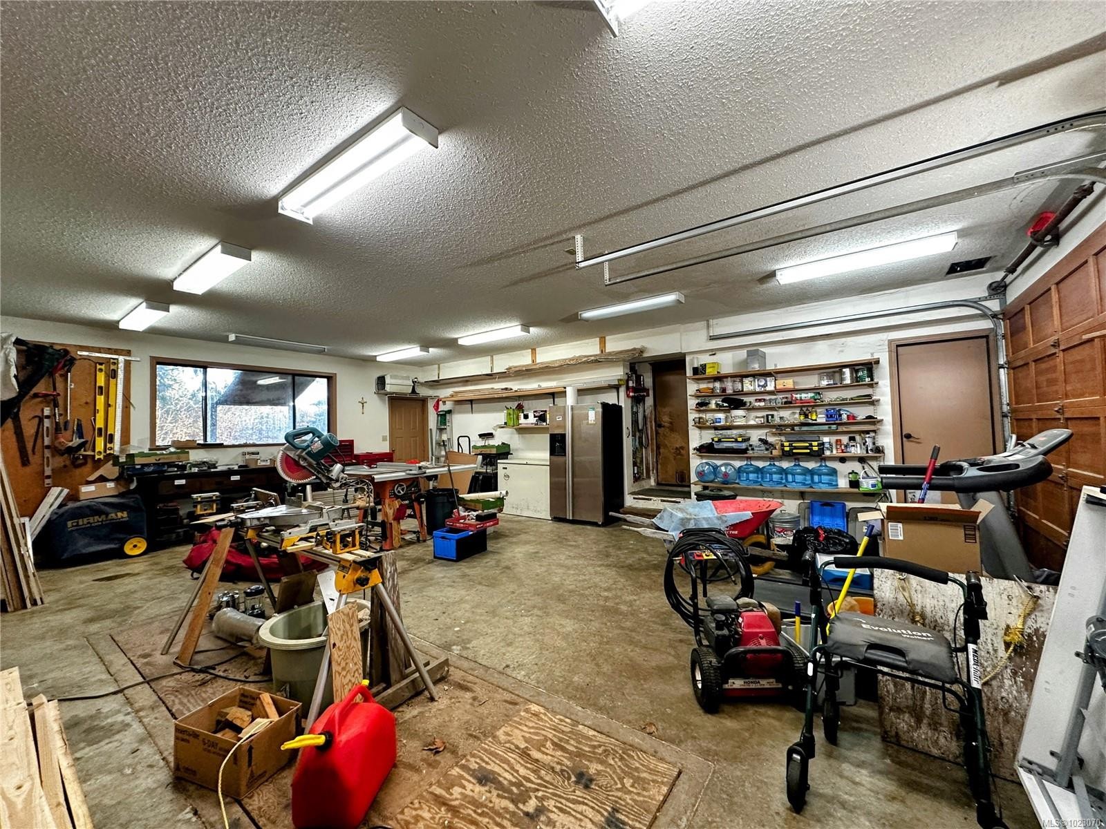 









4447


Yellow Point

Rd,
Ladysmith,




BC
V9G 1G5

