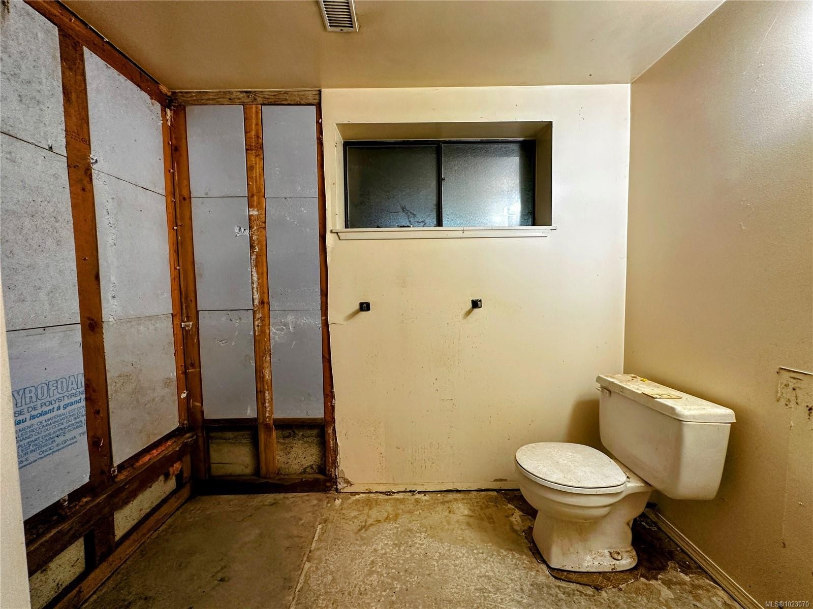 









4447


Yellow Point

Rd,
Ladysmith,




BC
V9G 1G5

