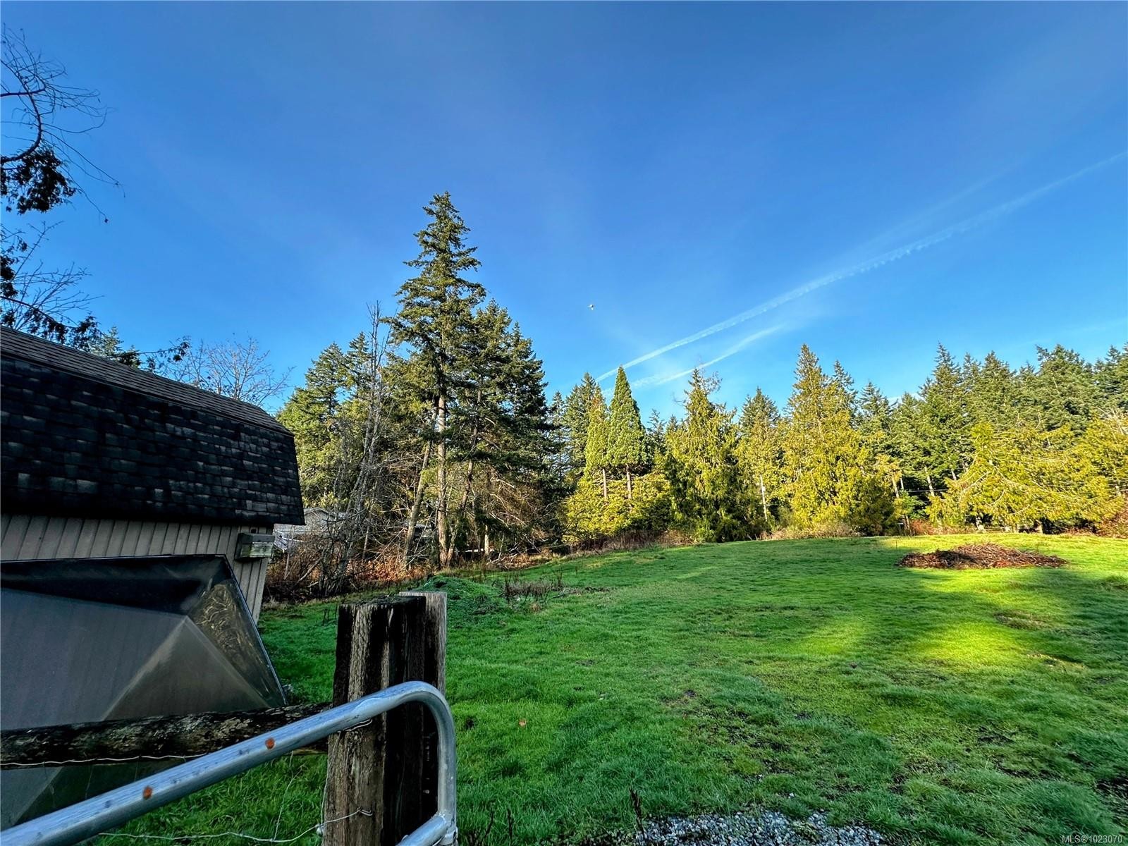 









4447


Yellow Point

Rd,
Ladysmith,




BC
V9G 1G5

