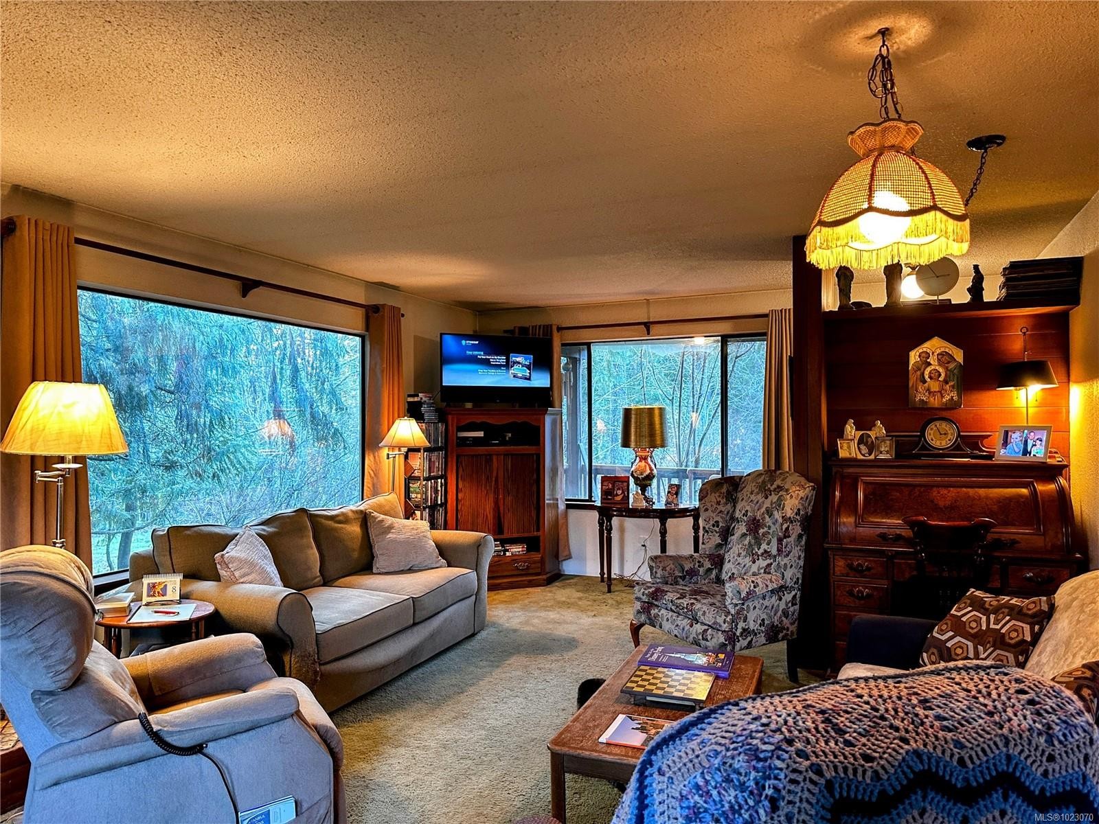 









4447


Yellow Point

Rd,
Ladysmith,




BC
V9G 1G5

