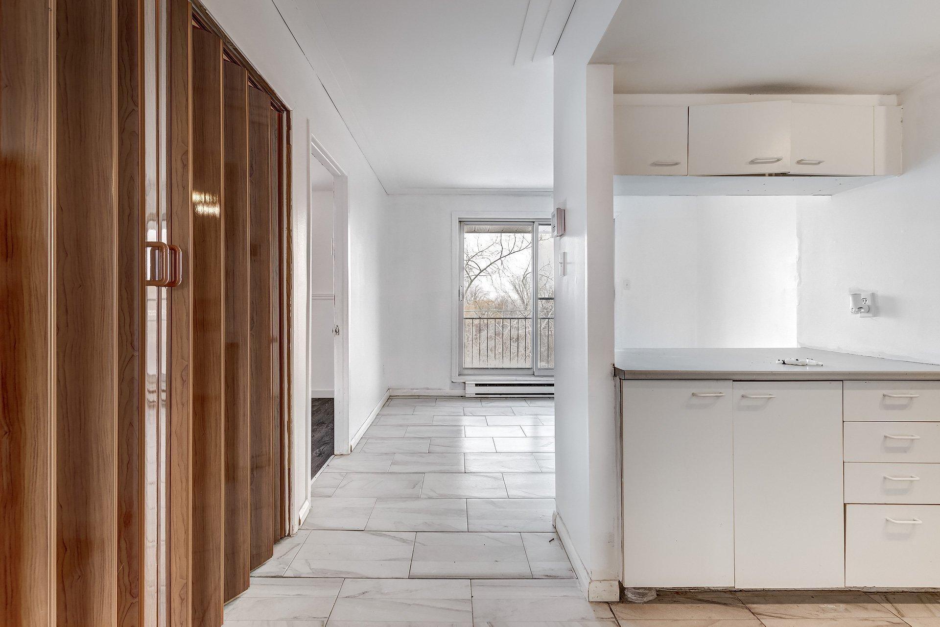 









12


Rue Desrochers

, 7,
Delson,




QC
J5B1C4

