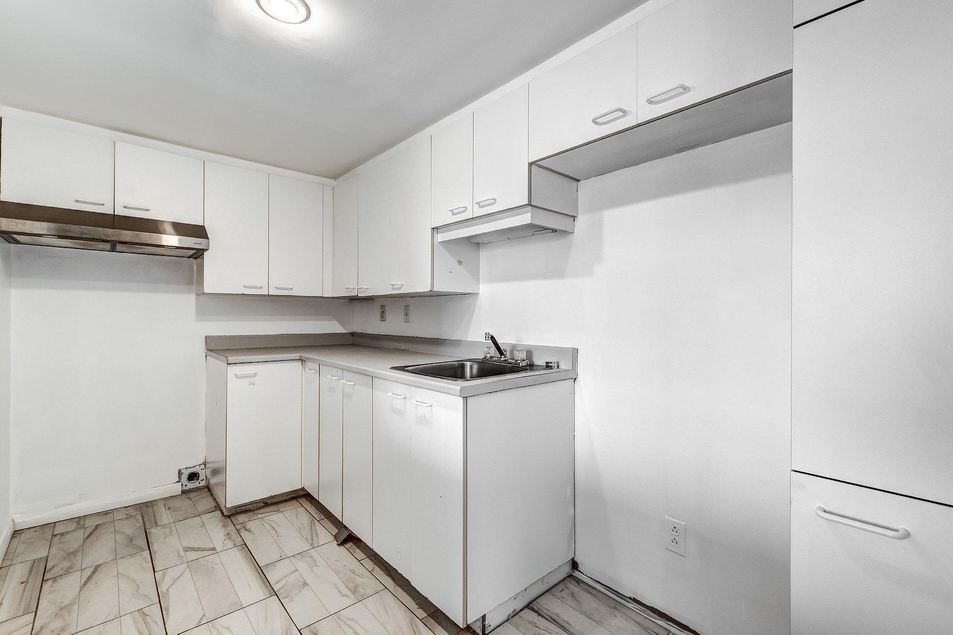 









12


Rue Desrochers

, 7,
Delson,




QC
J5B1C4

