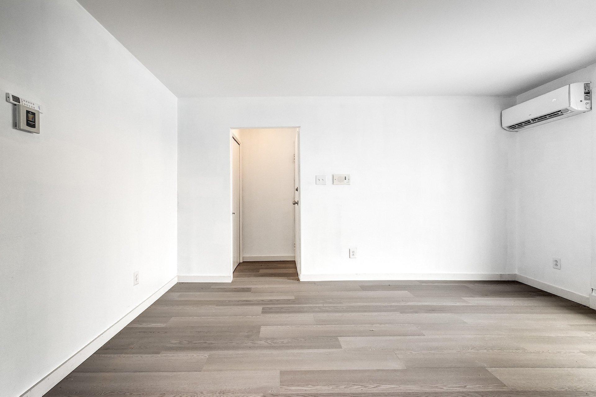 









12


Rue Desrochers

, 7,
Delson,




QC
J5B1C4

