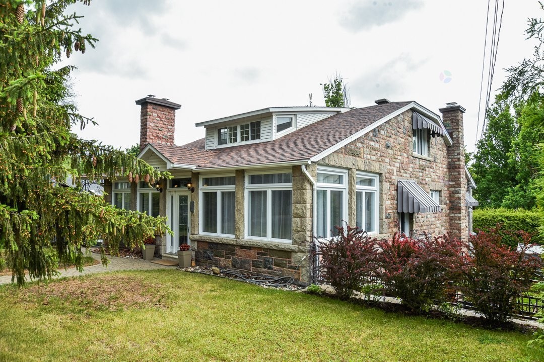 









500


Ch. De La Rabastalière E.

,
Saint-Bruno-de-Montarville,




QC
J3V2A8

