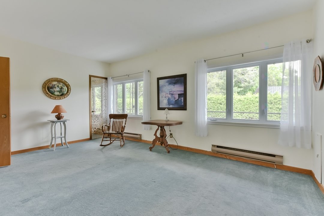 









500


Ch. De La Rabastalière E.

,
Saint-Bruno-de-Montarville,




QC
J3V2A8

