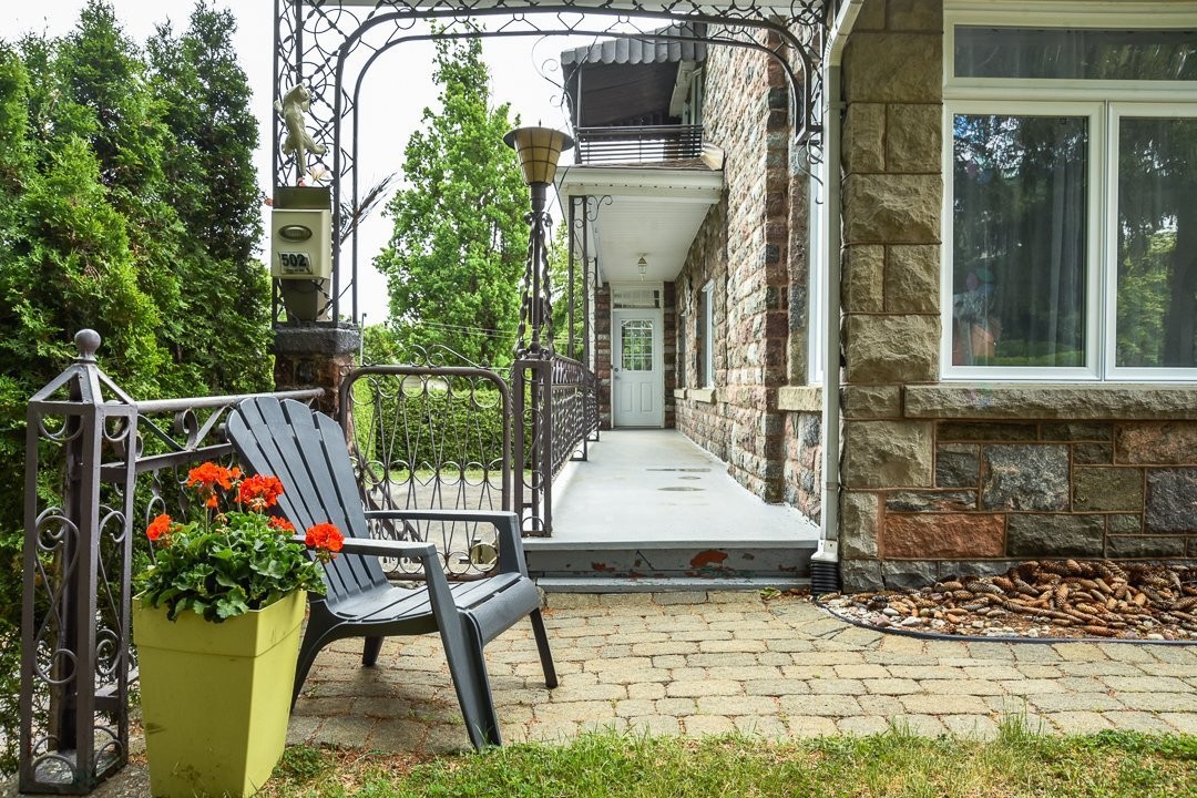 









500


Ch. De La Rabastalière E.

,
Saint-Bruno-de-Montarville,




QC
J3V2A8

