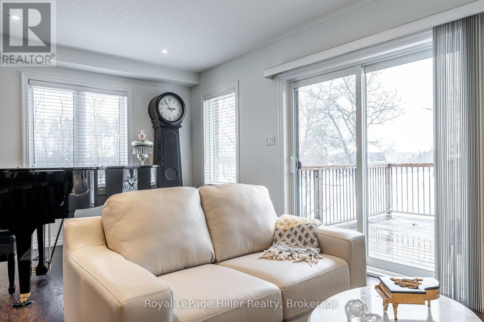 












42 - 55 HARRISON STREET

,
Stratford,




Ontario
N5A0C9

