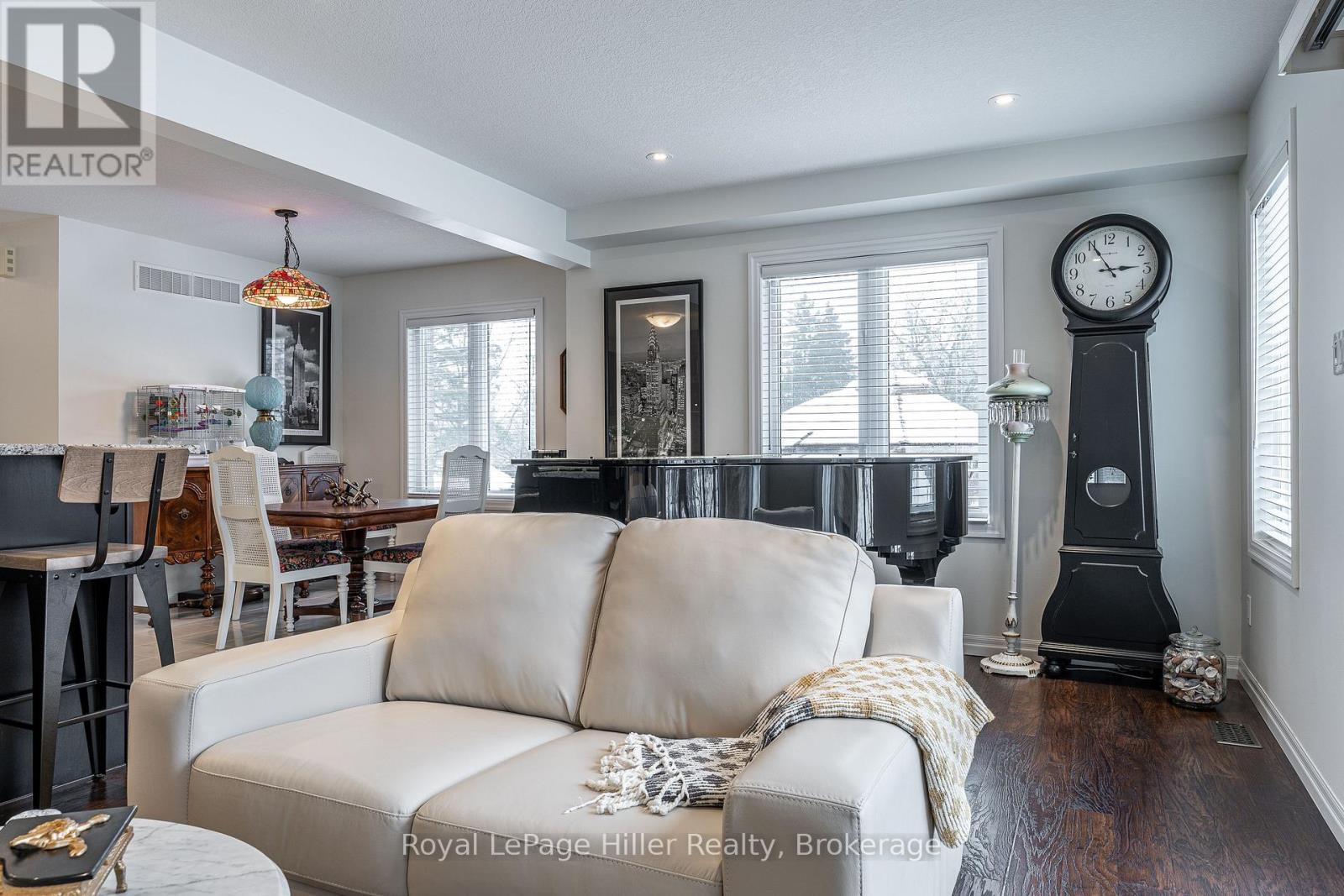 












42 - 55 HARRISON STREET

,
Stratford,




Ontario
N5A0C9

