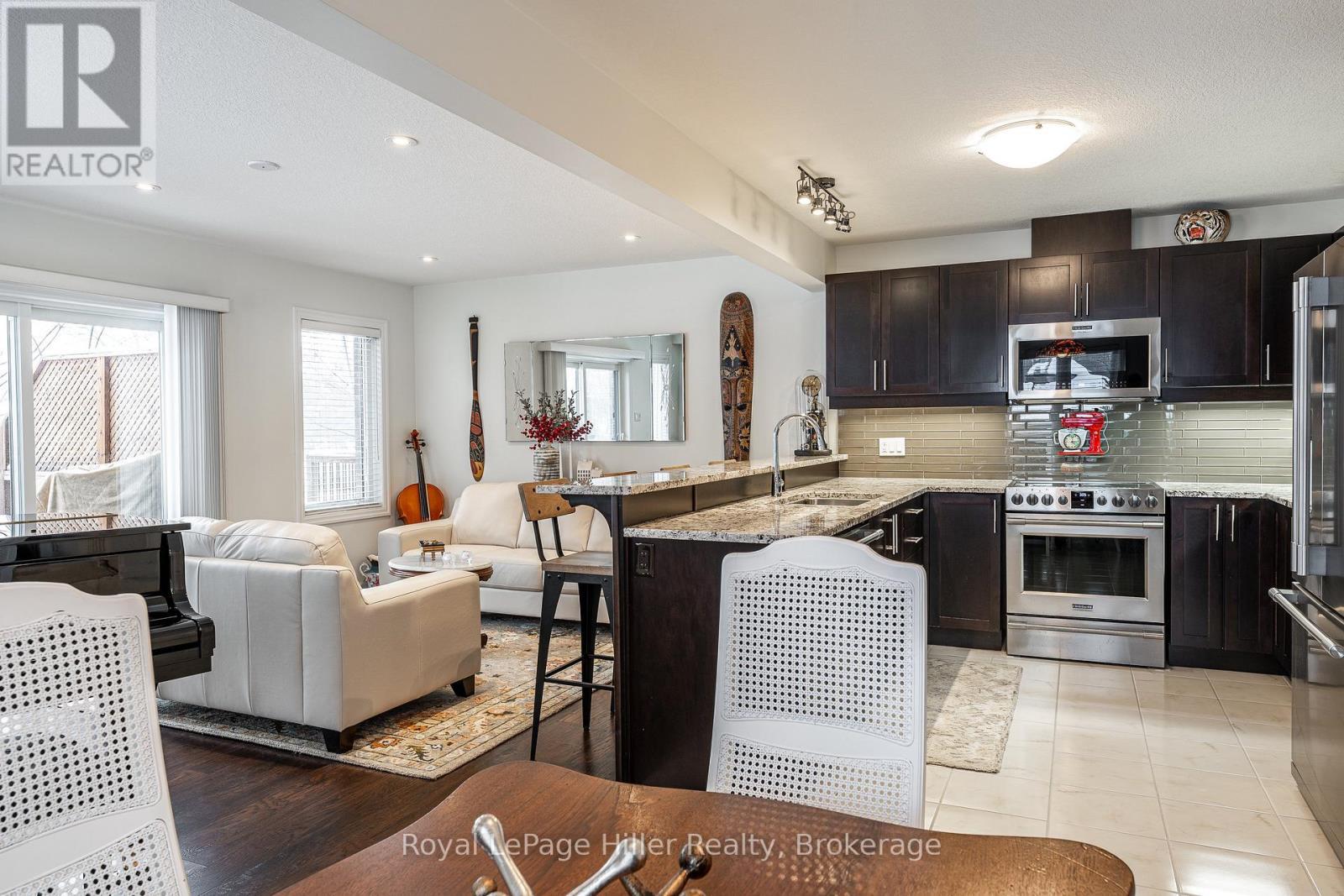 












42 - 55 HARRISON STREET

,
Stratford,




Ontario
N5A0C9

