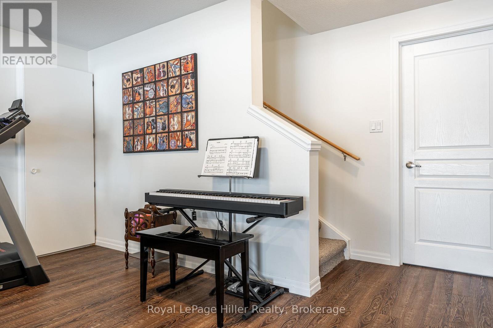 












42 - 55 HARRISON STREET

,
Stratford,




Ontario
N5A0C9

