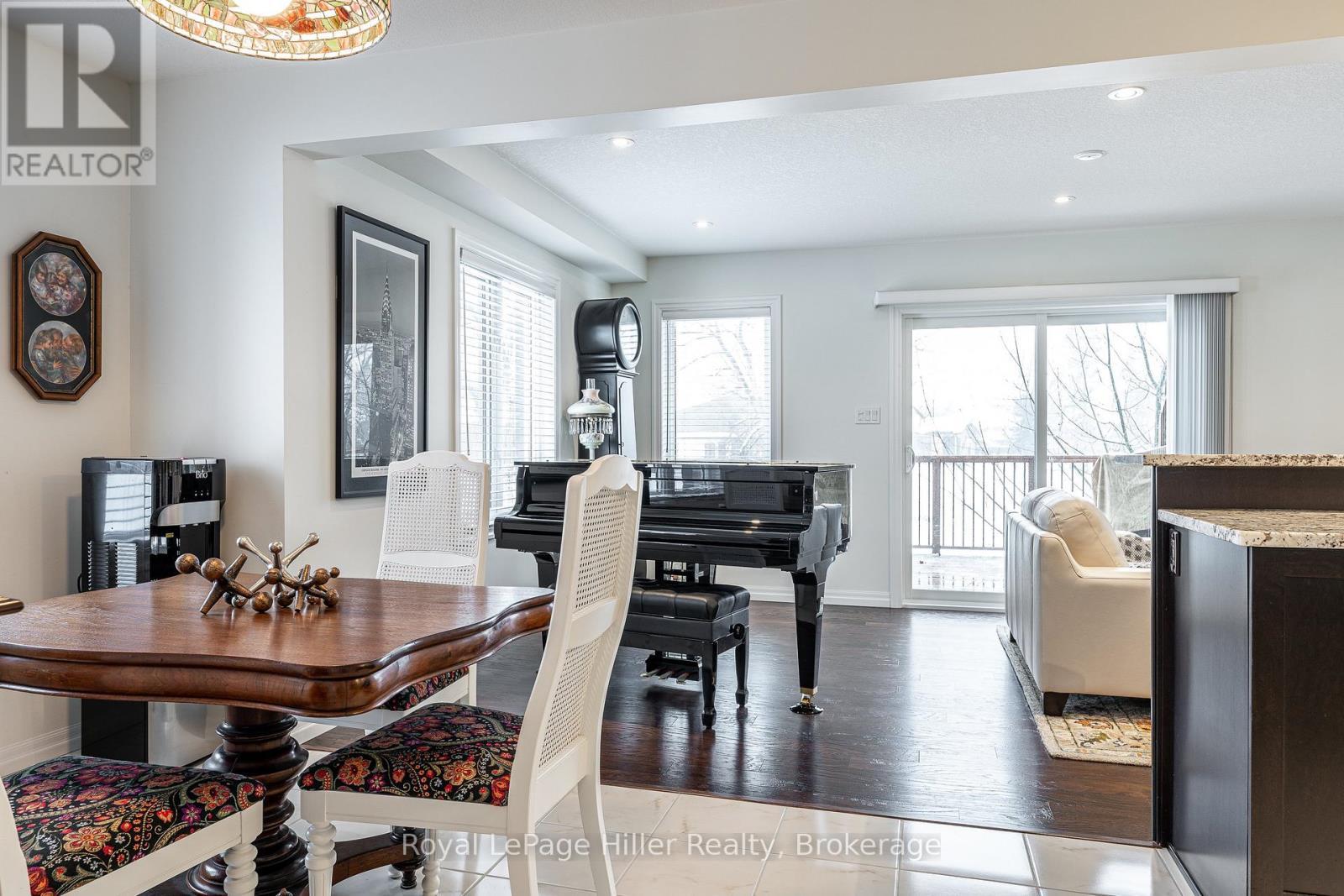 












42 - 55 HARRISON STREET

,
Stratford,




Ontario
N5A0C9

