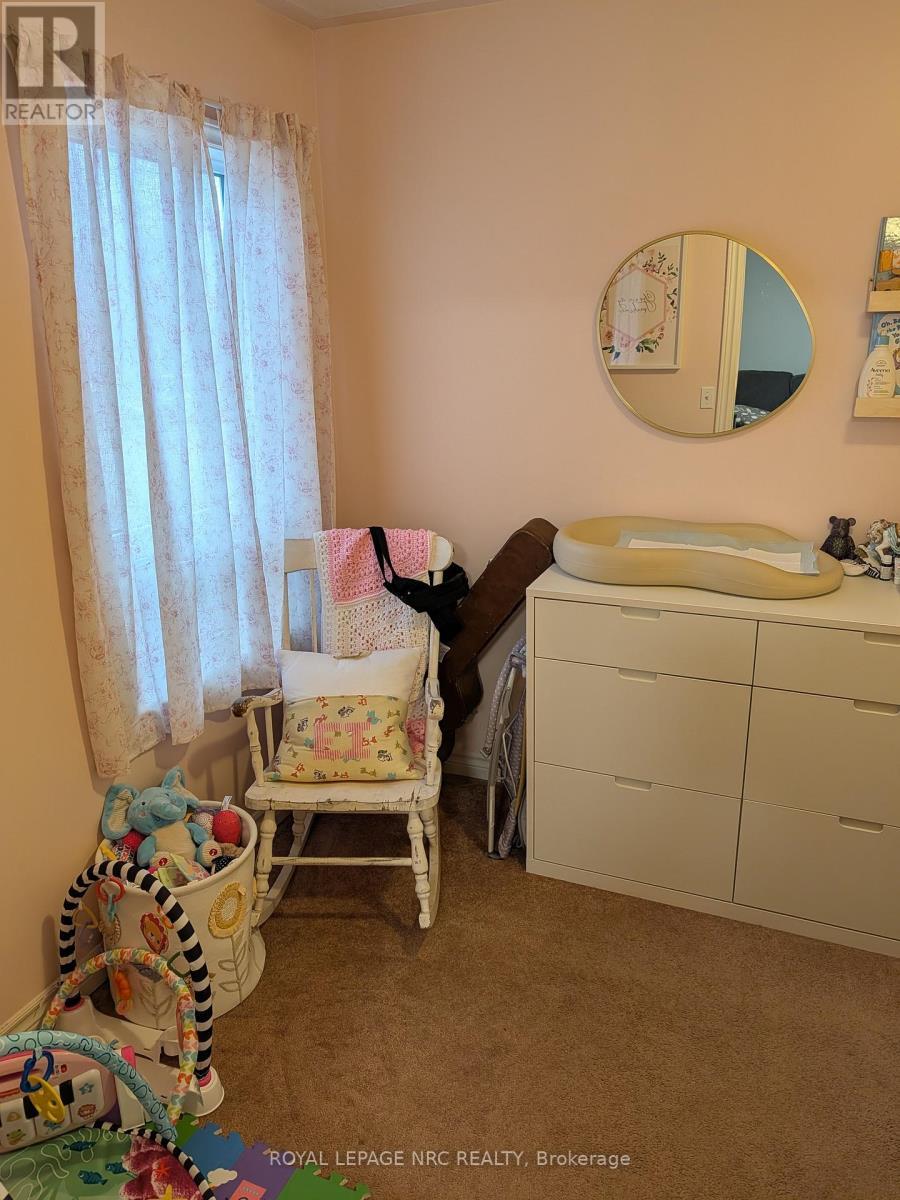 












6 NELLES ROAD N

,
Welland (Lincoln/Crowland),




Ontario
L3B2P2

