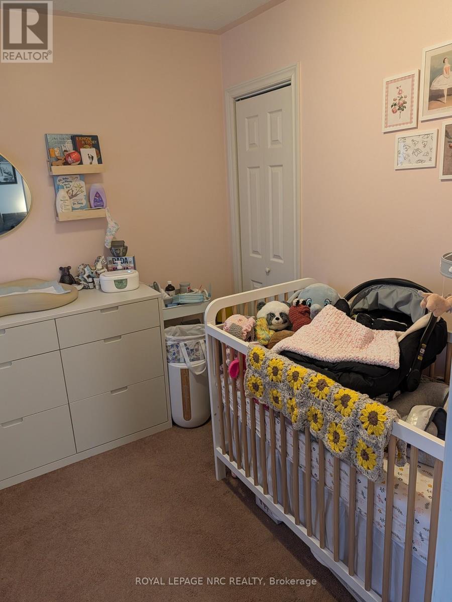 












6 NELLES ROAD N

,
Welland (Lincoln/Crowland),




Ontario
L3B2P2

