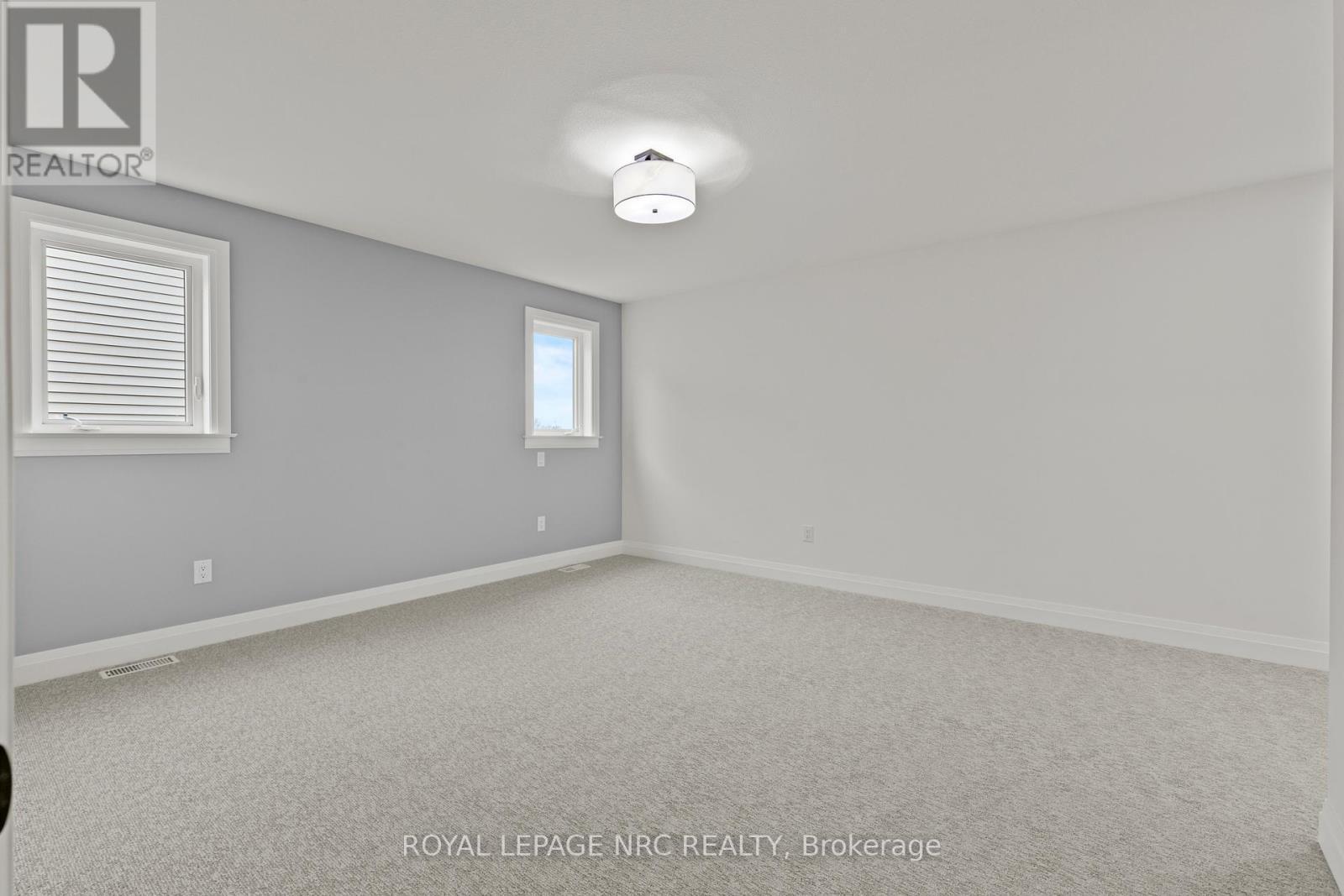 












4705 LEE AVENUE

,
Niagara Falls (Ascot),




Ontario
L2H1M7

