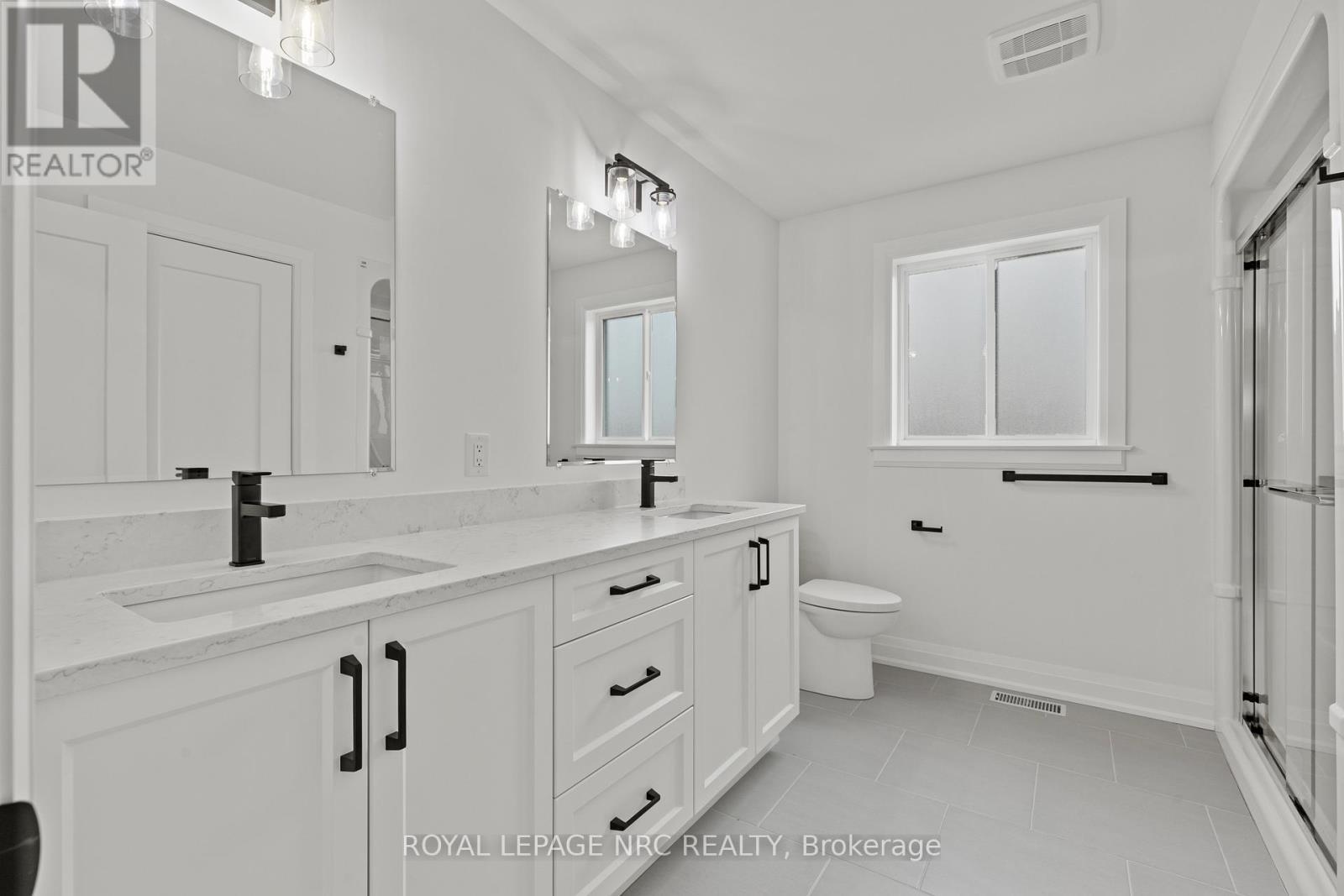 












4705 LEE AVENUE

,
Niagara Falls (Ascot),




Ontario
L2H1M7

