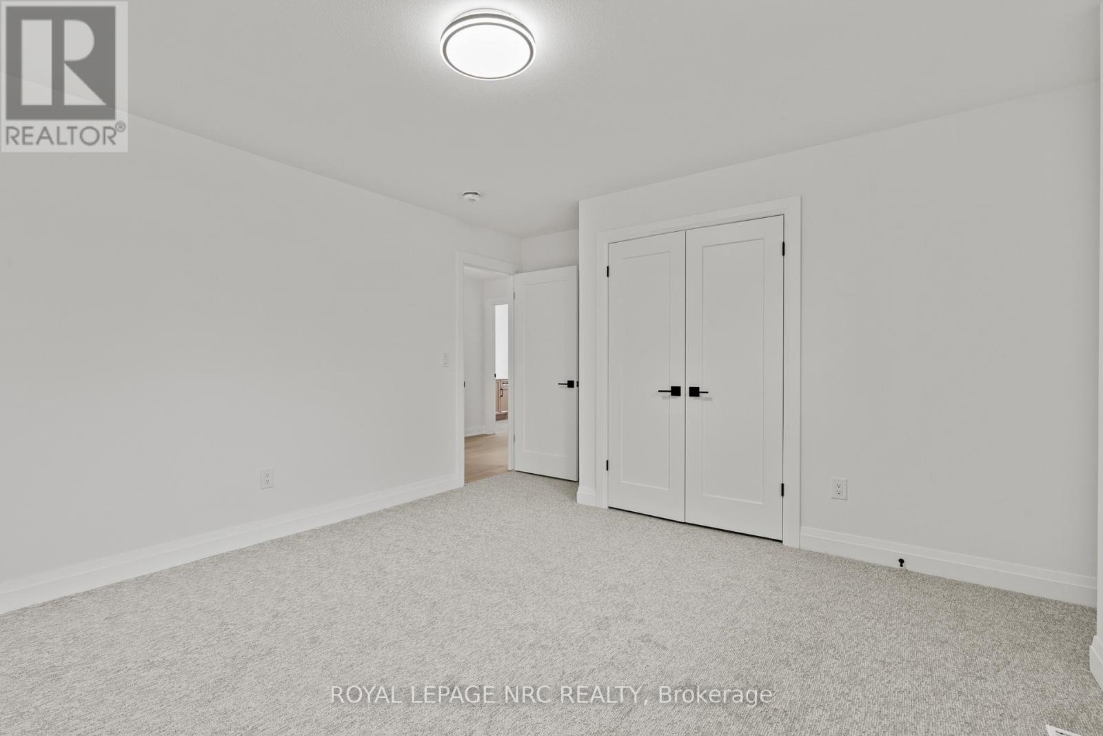 












4705 LEE AVENUE

,
Niagara Falls (Ascot),




Ontario
L2H1M7

