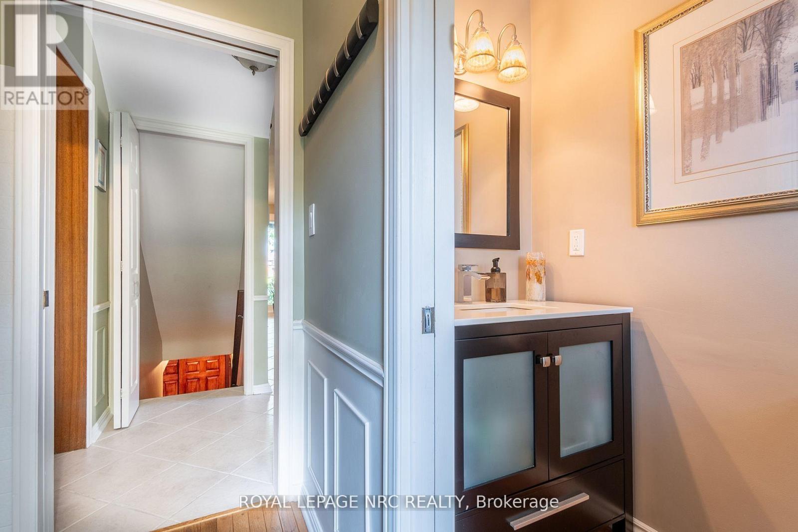 












7077 RIDGEWOOD CRESCENT

,
Niagara Falls (Casey),




Ontario
L2J2C2

