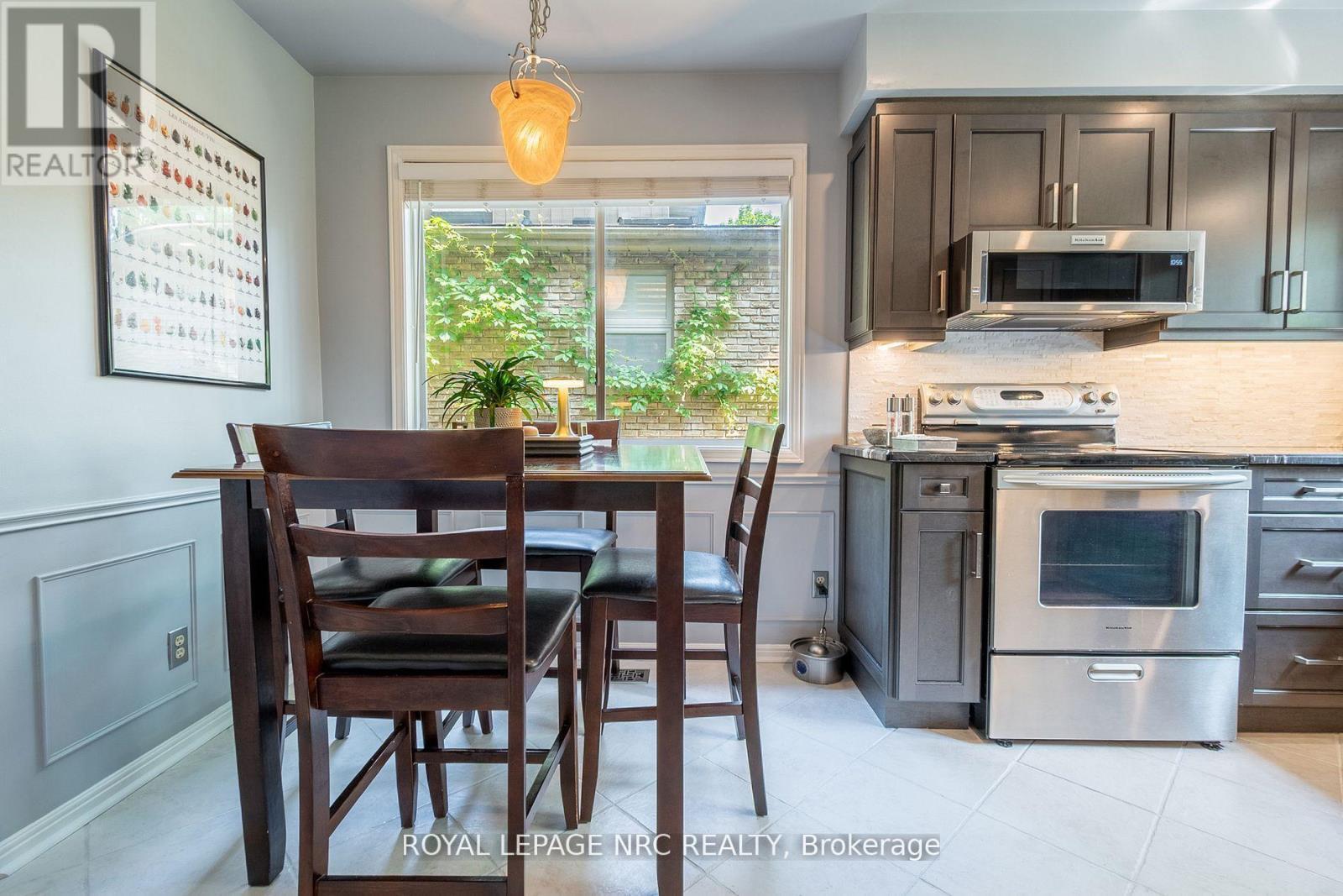 












7077 RIDGEWOOD CRESCENT

,
Niagara Falls (Casey),




Ontario
L2J2C2

