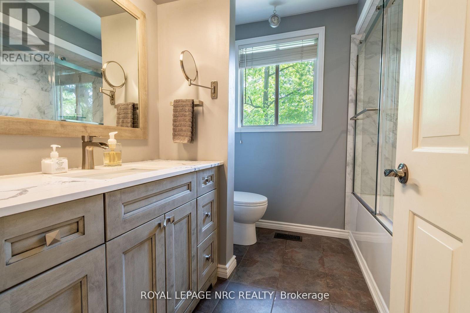 












7077 RIDGEWOOD CRESCENT

,
Niagara Falls (Casey),




Ontario
L2J2C2

